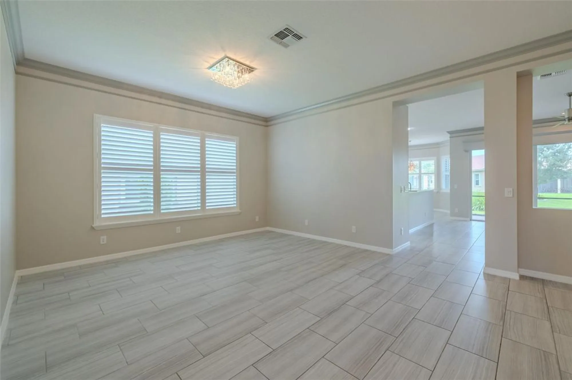 Property Slideshow image 15 of 100 | 16106 cedar key dr, Wimauma, FL, 33598