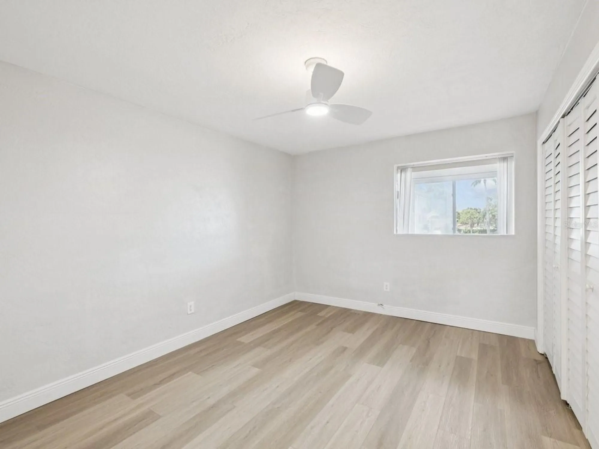 Property Slideshow image 22 of 65 | 2433 brazilia dr apt 43, Clearwater, FL, 33763