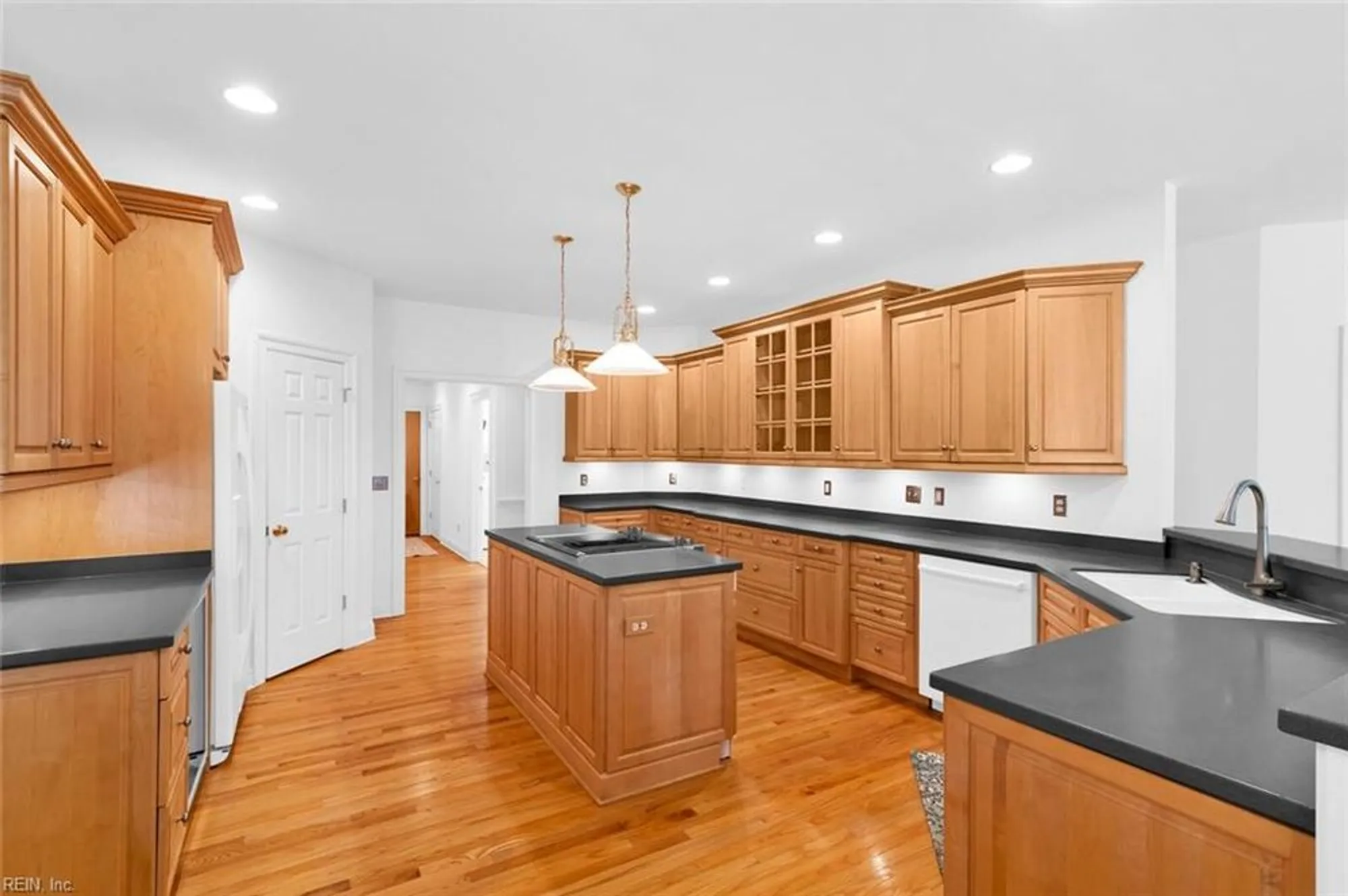 Property Slideshow image 13 of 40 | 104 sugar bush, Williamsburg, VA, 23188