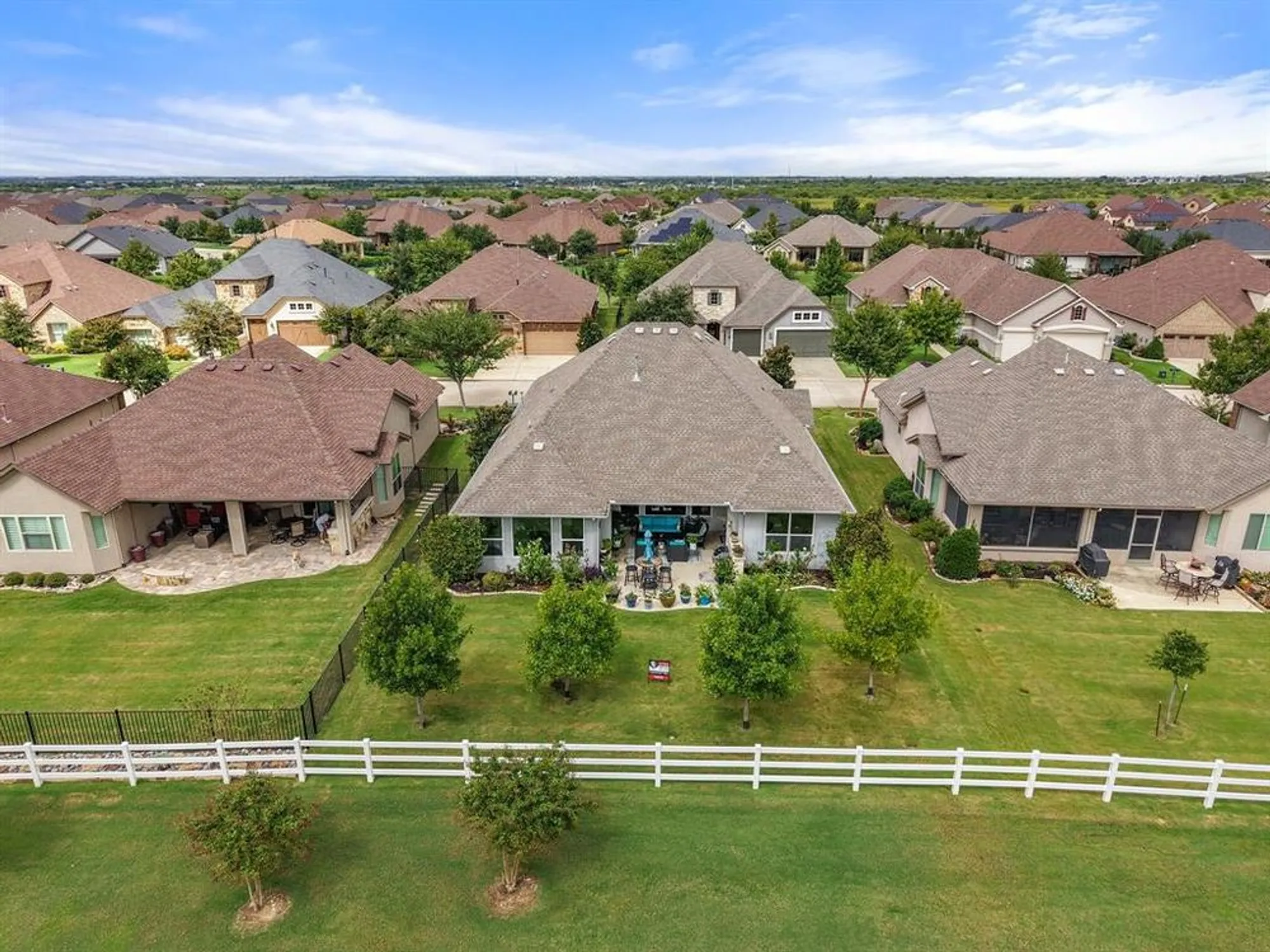 Property Slideshow image 29 of 32 | 12021 willet way, Denton, TX, 76207