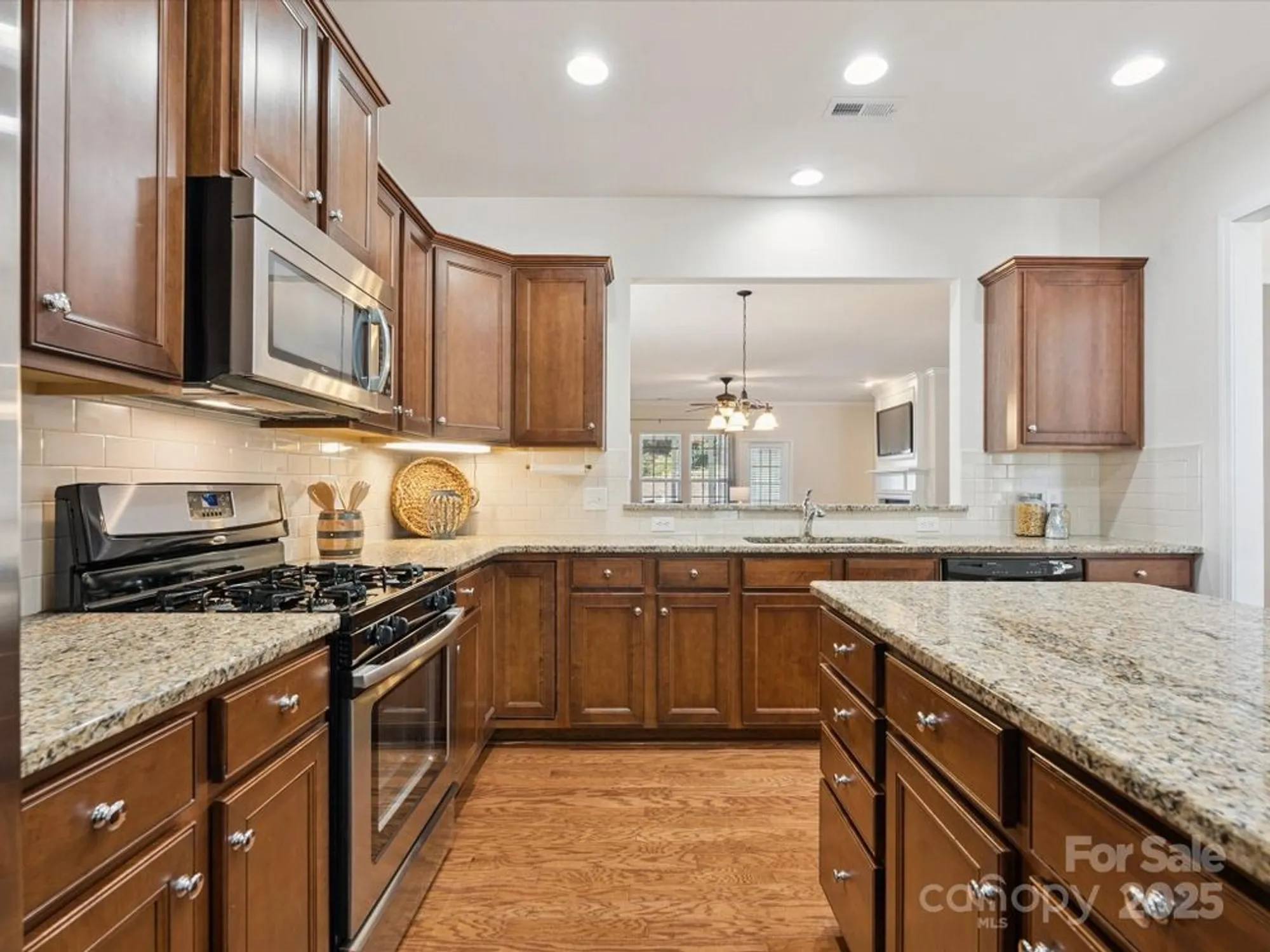Property Slideshow image 13 of 44 | 8036 crater lake dr, Fort Mill, SC, 29707