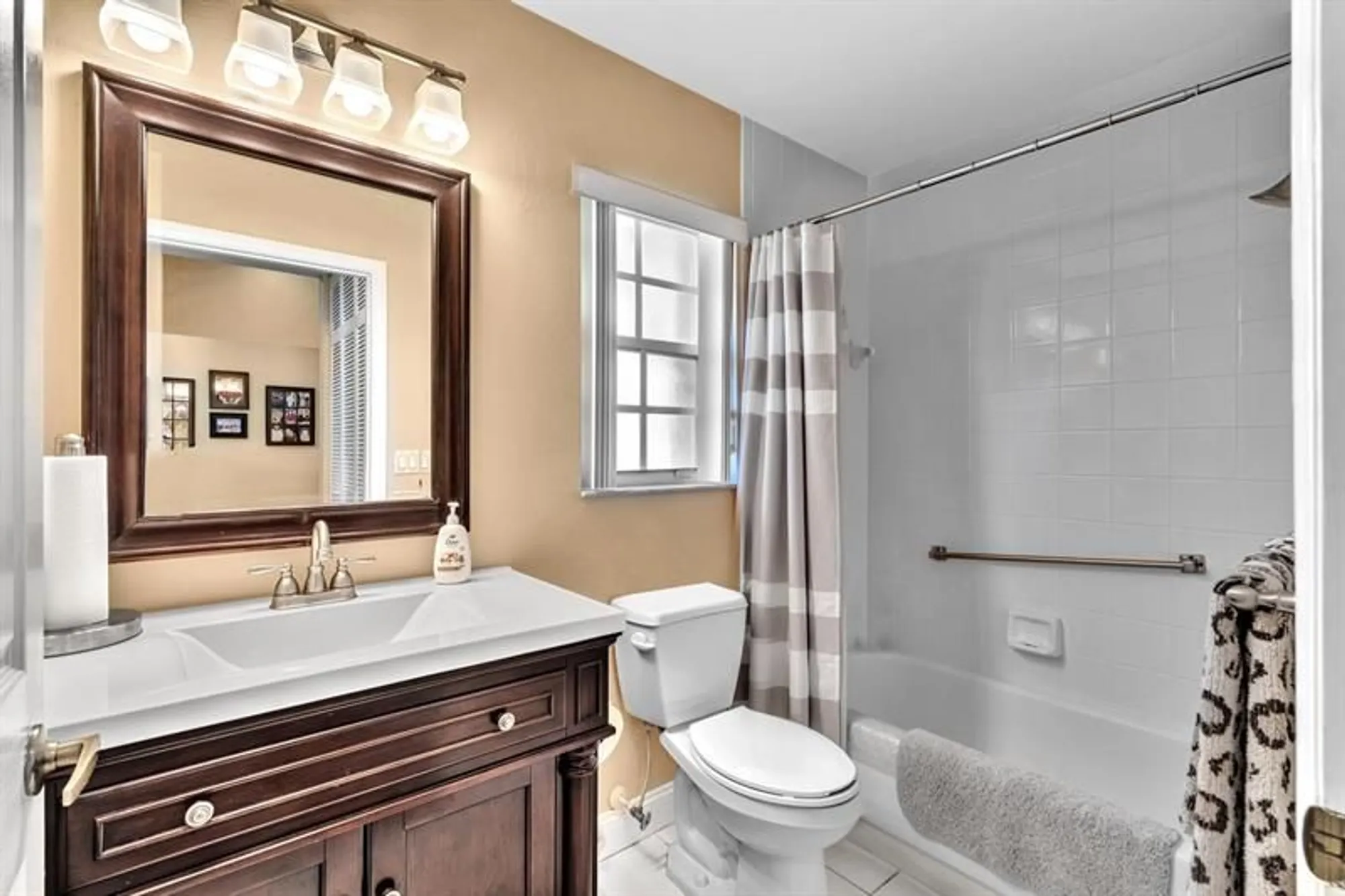 Property Slideshow image 44 of 59 | 9714 malvern dr # 9714, Tamarac, FL, 33321