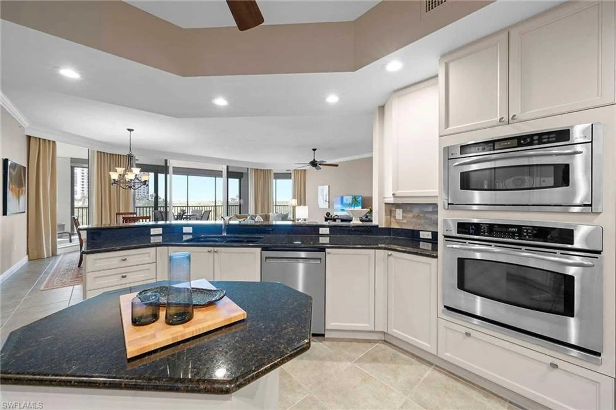 Property Slideshow image 13 of 50 | 24031 via castella dr 1302, Bonita Springs, FL, 34134