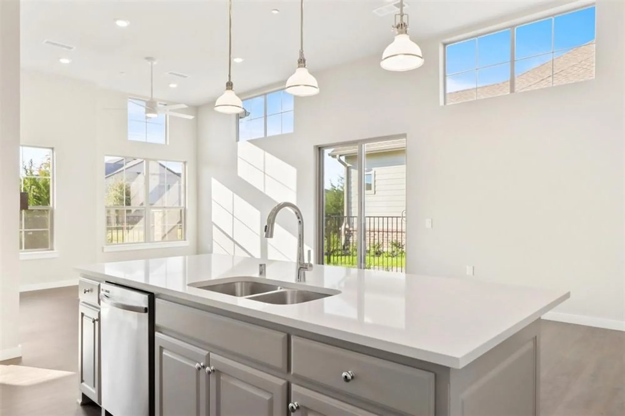 Property Slideshow image 12 of 27 | 2619 st helena ln, Grand Prairie, TX, 75054