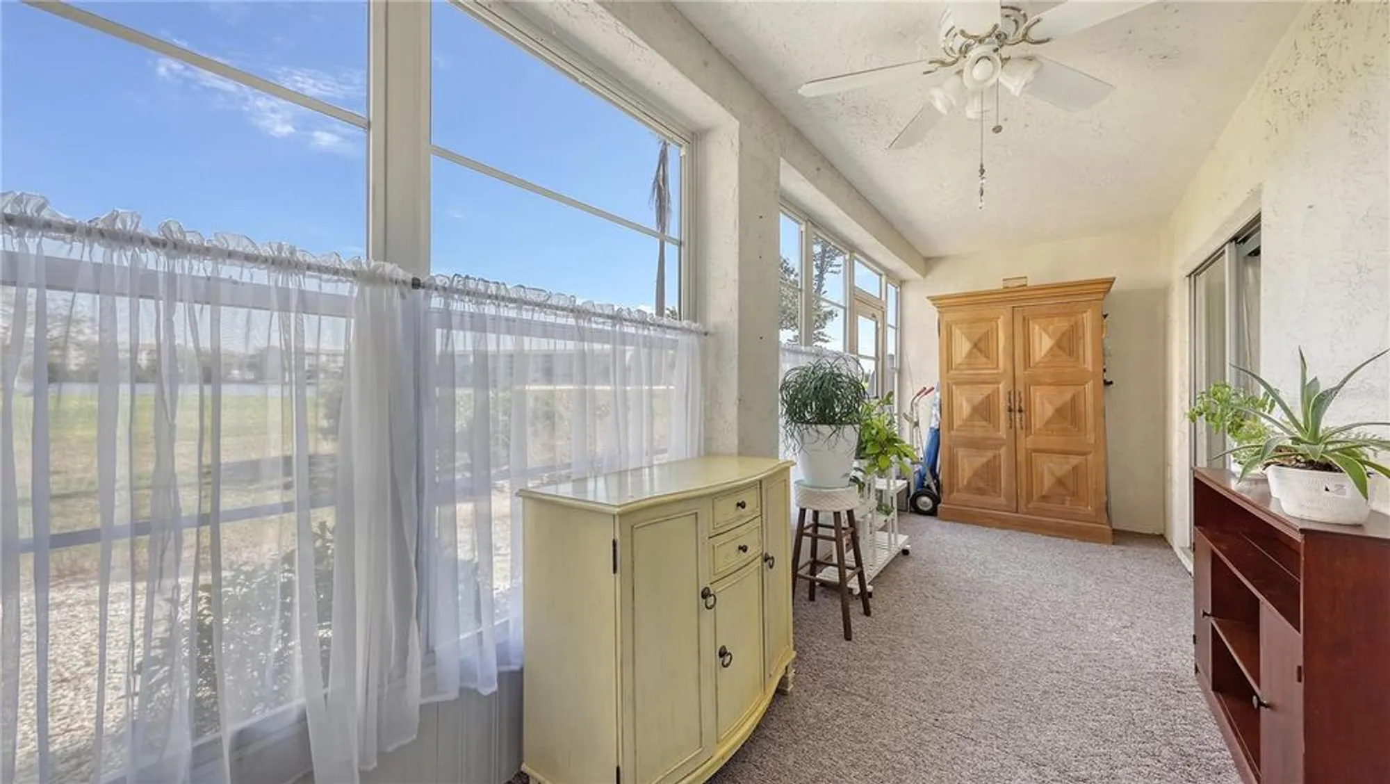 Property Slideshow image 20 of 37 | 3845 lake bayshore dr # f103, Bradenton, FL, 34205