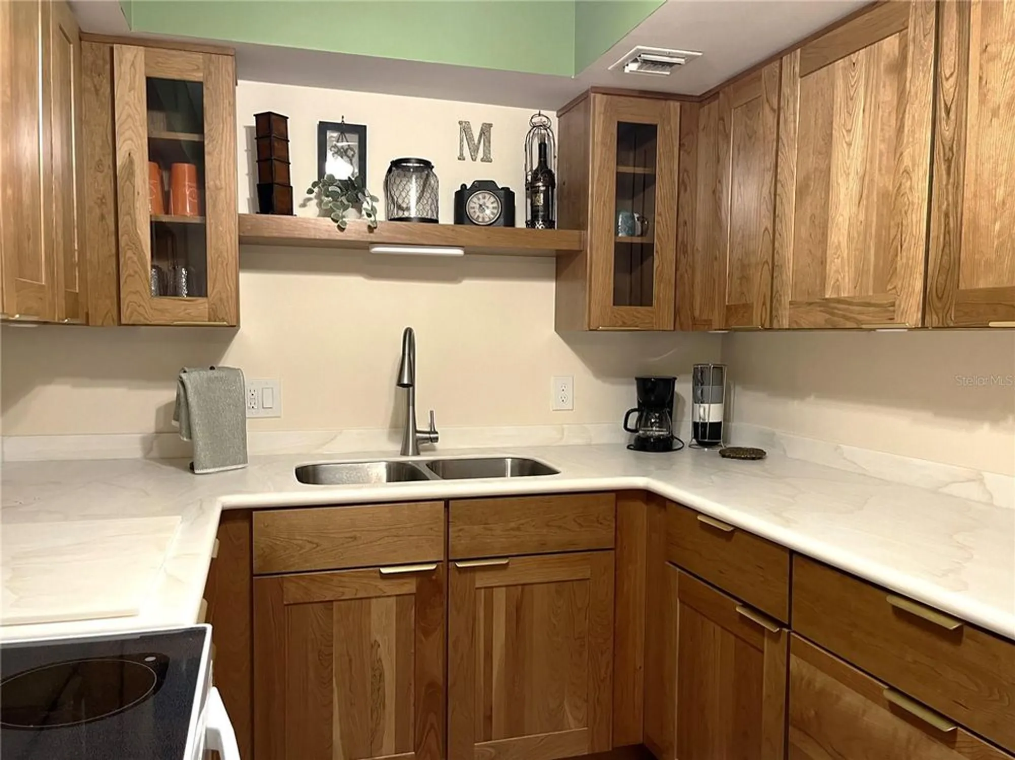 Property Slideshow image 12 of 44 | 2290 aaron st apt 210, Port Charlotte, FL, 33952