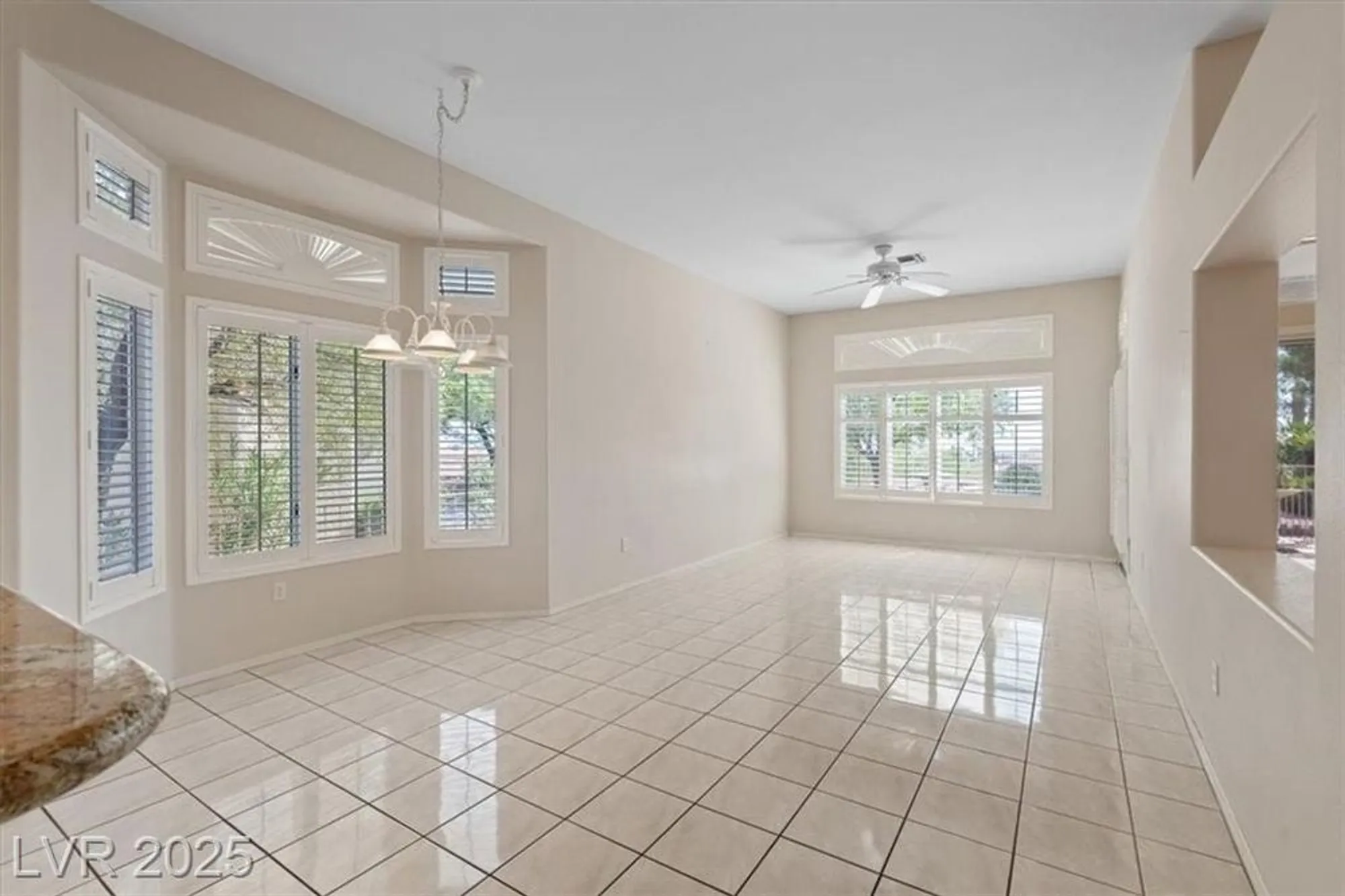 Property Slideshow image 14 of 34 | 2524 banora point dr, Las Vegas, NV, 89134