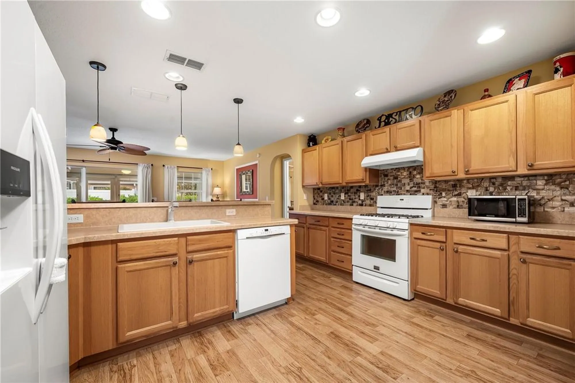 Property Slideshow image 16 of 34 | 8180 sw 80th ter, Ocala, FL, 34476