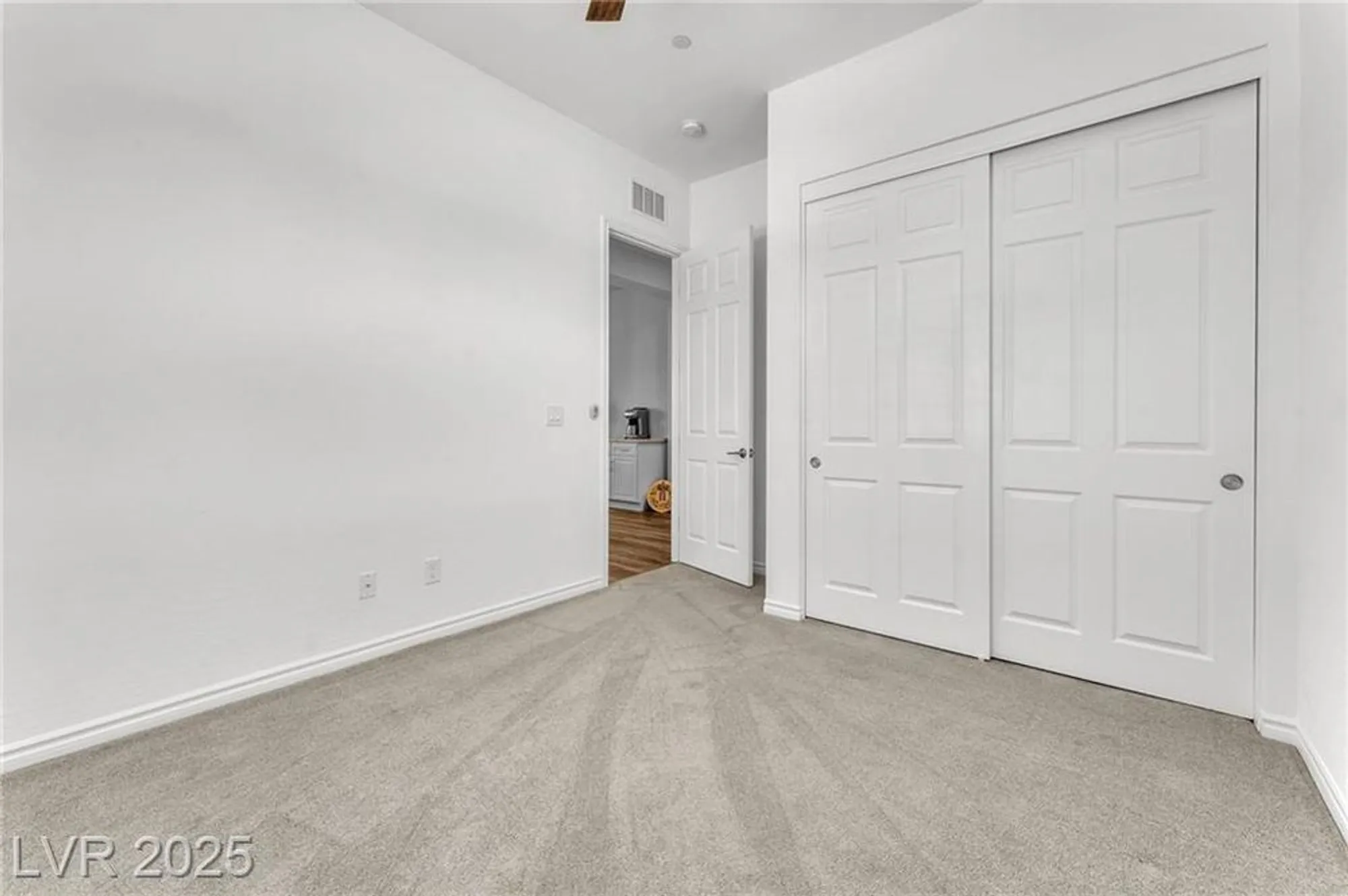 Property Slideshow image 27 of 32 | 771 cactus crossing st, Henderson, NV, 89011