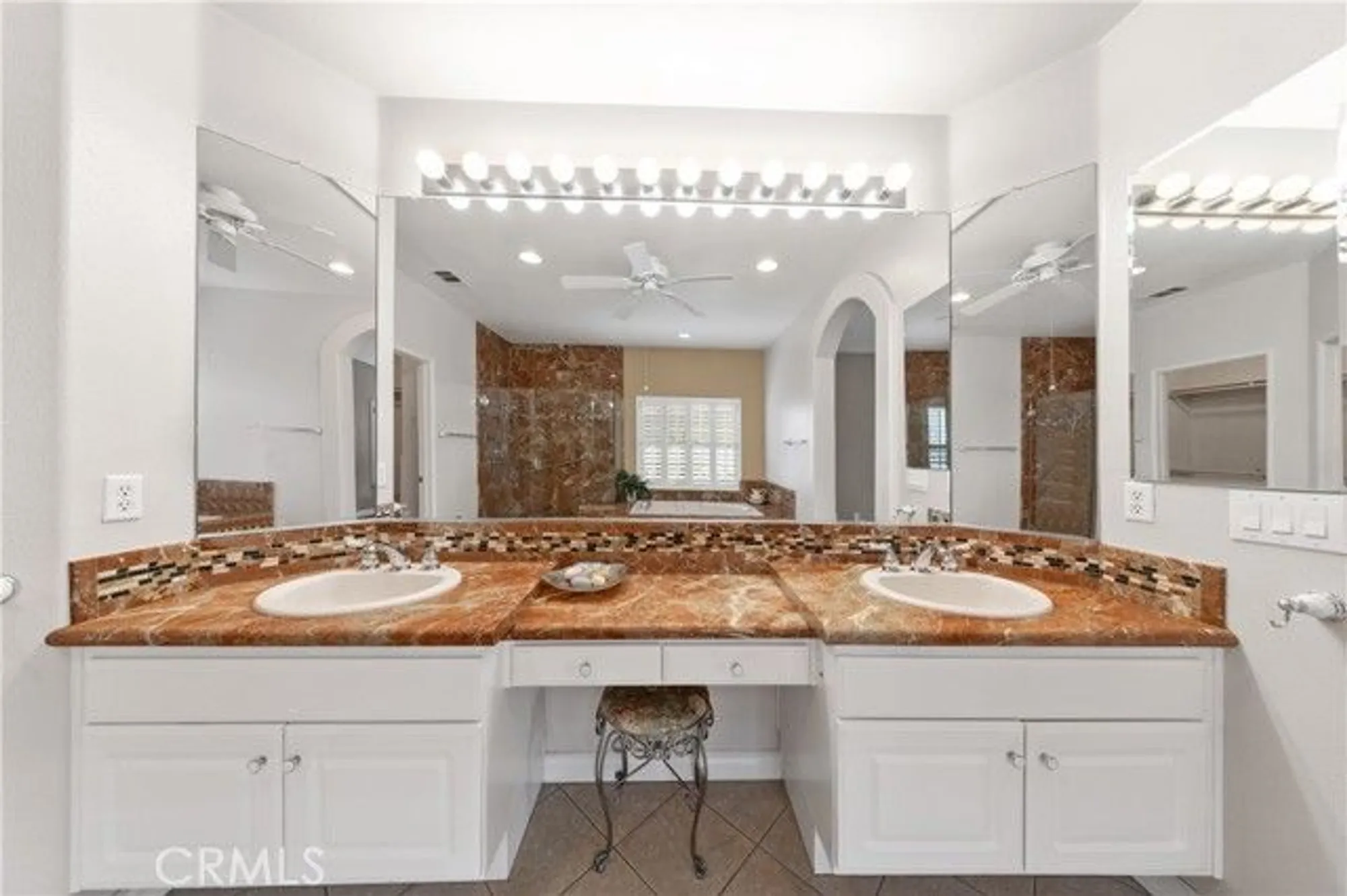 Property Slideshow image 18 of 47 | 39980 corte calanova, Murrieta, CA, 92562