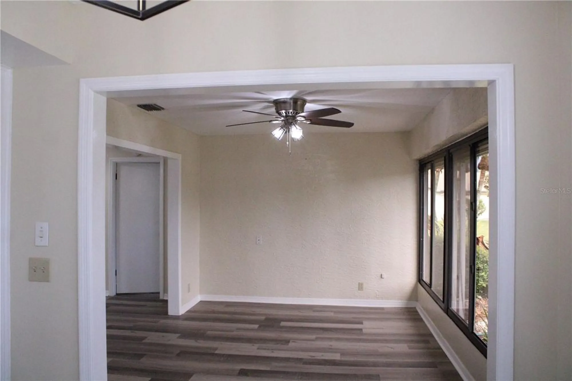 Property Slideshow image 20 of 31 | 2501 lonigan pl, Sun City Center, FL, 33573