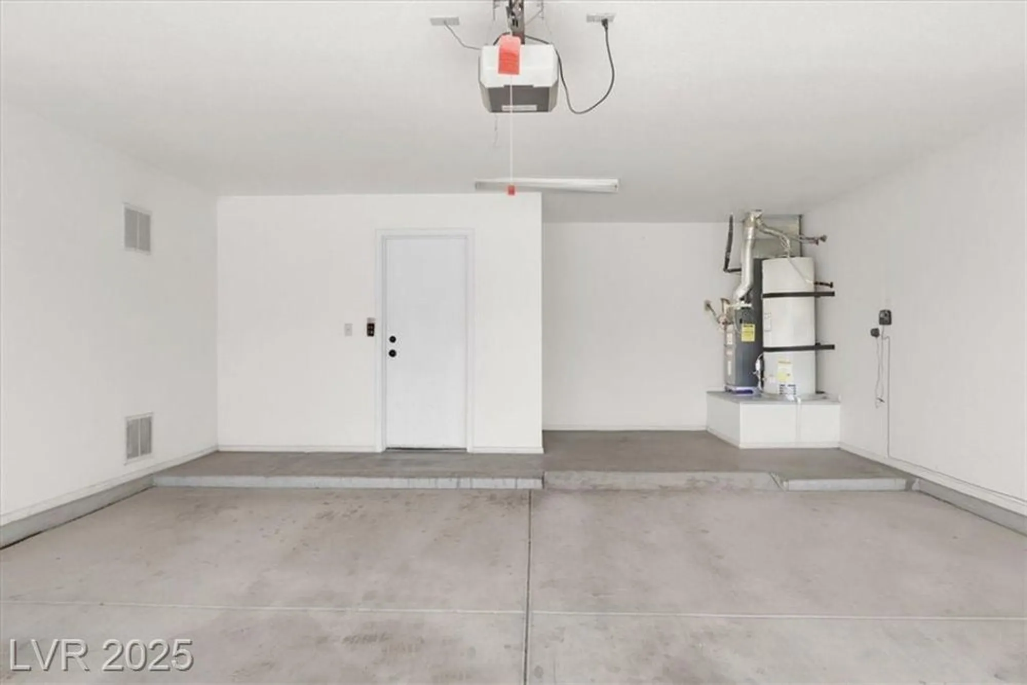 Property Slideshow image 22 of 43 | 3109 goodnews ct, Las Vegas, NV, 89134