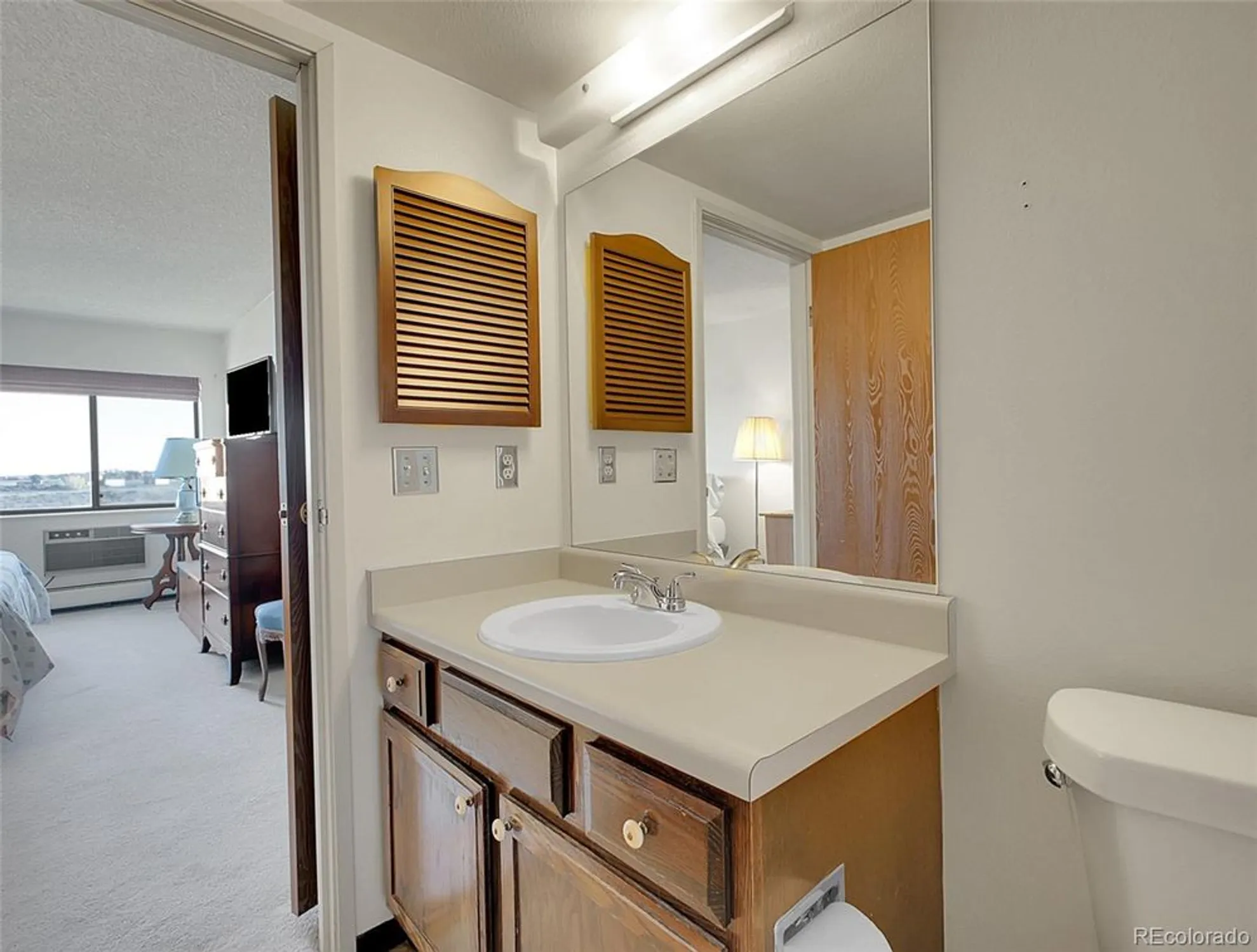 Property Slideshow image 24 of 32 | 13850 e marina dr apt 401, Aurora, CO, 80014