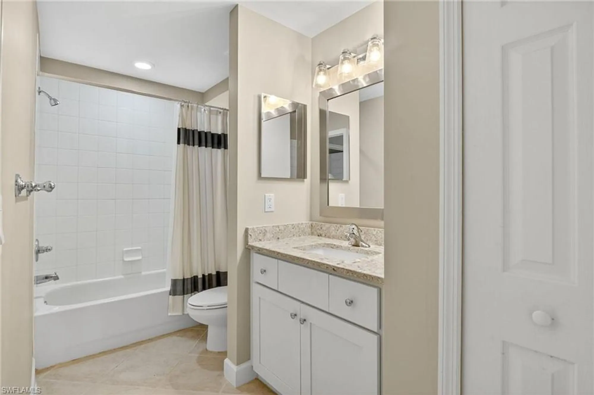 Property Slideshow image 26 of 47 | 10700 ravenna way 402, Fort Myers, FL, 33913