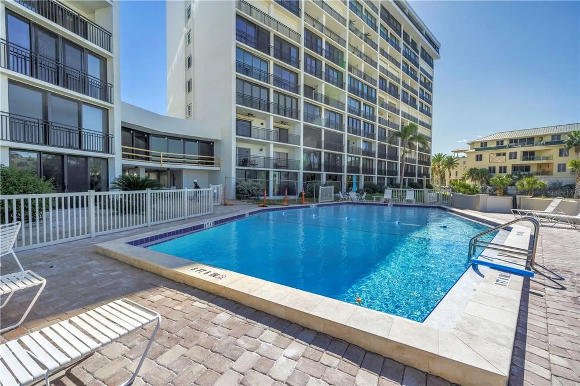 Property Slideshow image 39 of 60 | 111 whispering sands cir # v38, Sarasota, FL, 34242