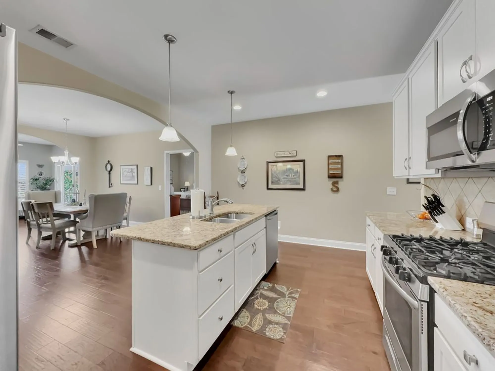 Property Slideshow image 5 of 30 | 1397 whispering oaks dr, Lebanon, TN, 37090