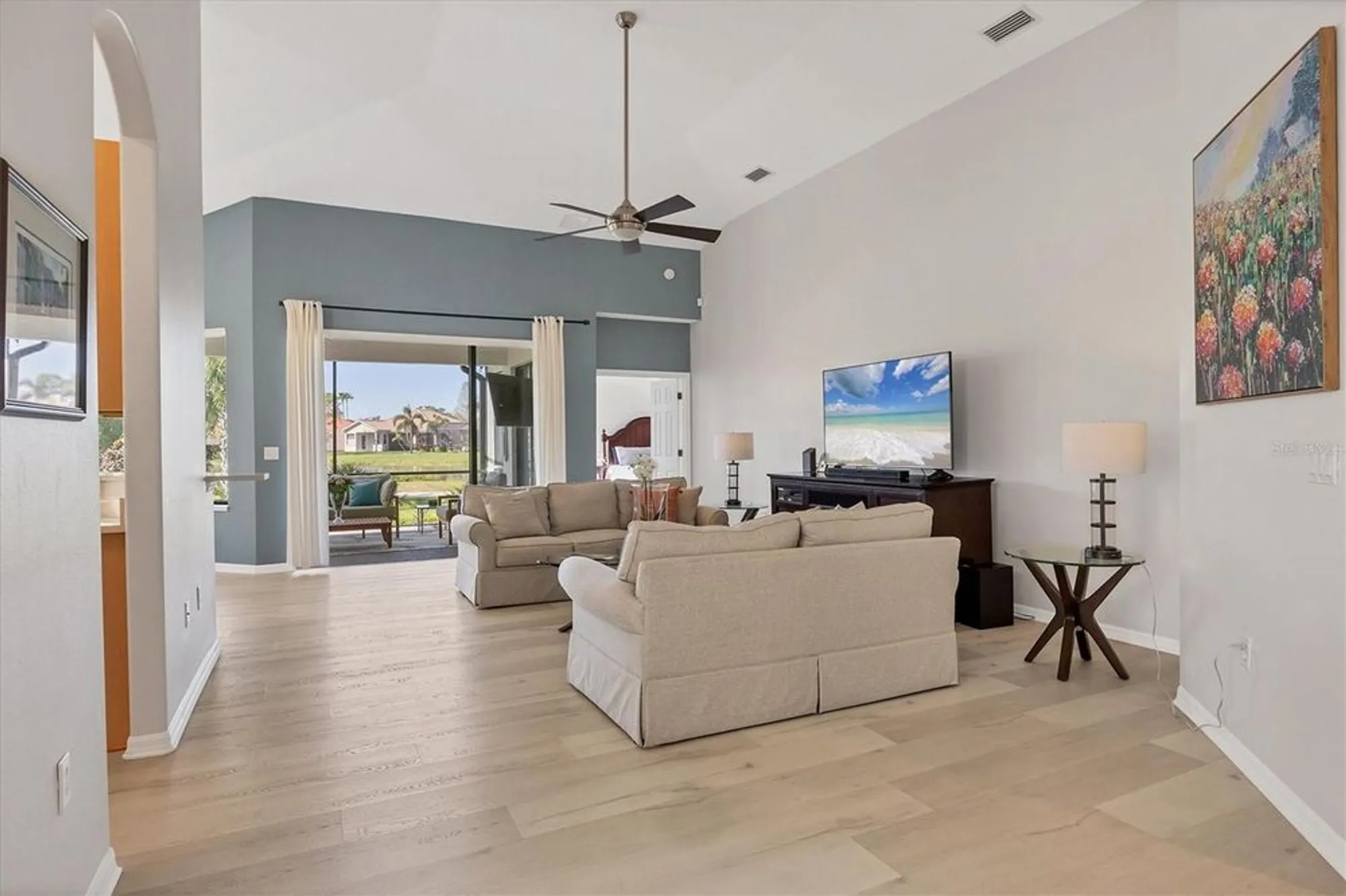 Property Slideshow image 12 of 57 | 6458 tailfeather way, Bradenton, FL, 34203