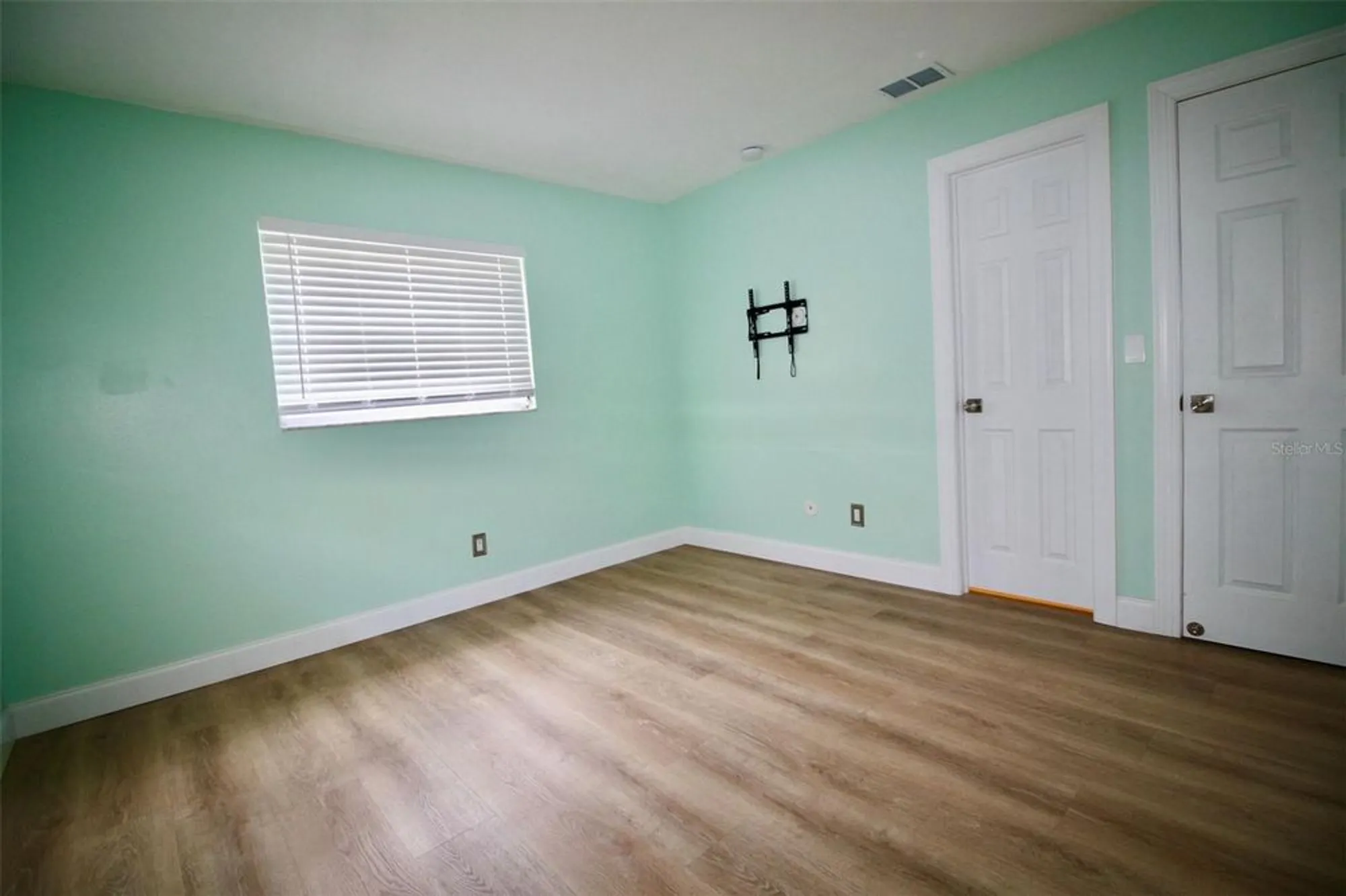 Property Slideshow image 36 of 47 | 3643 mainlands blvd, Pinellas Park, FL, 33782