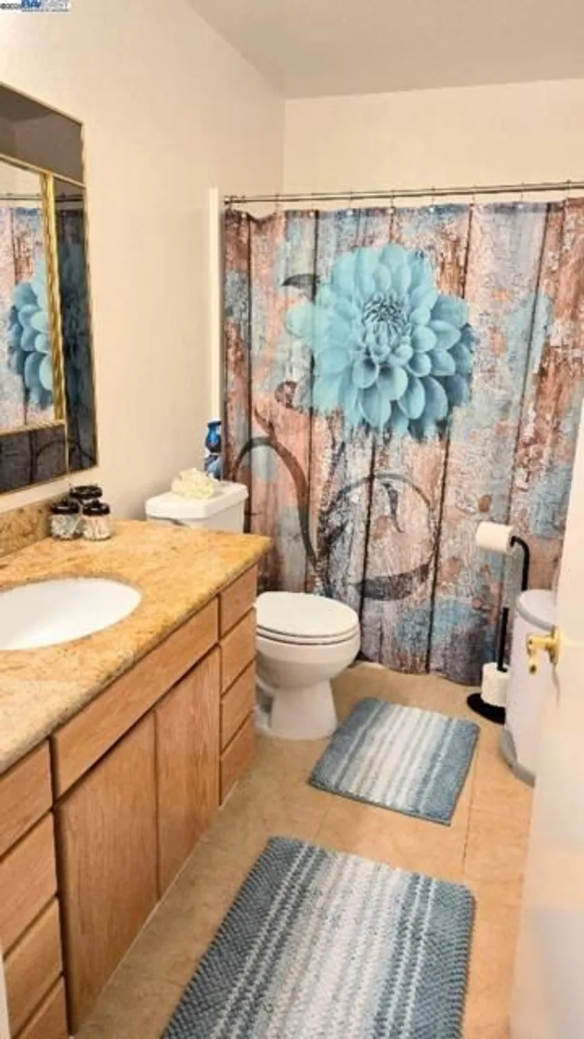 Property Slideshow image 11 of 18 | 1932 ptarmigan dr apt 1, Walnut Creek, CA, 94595