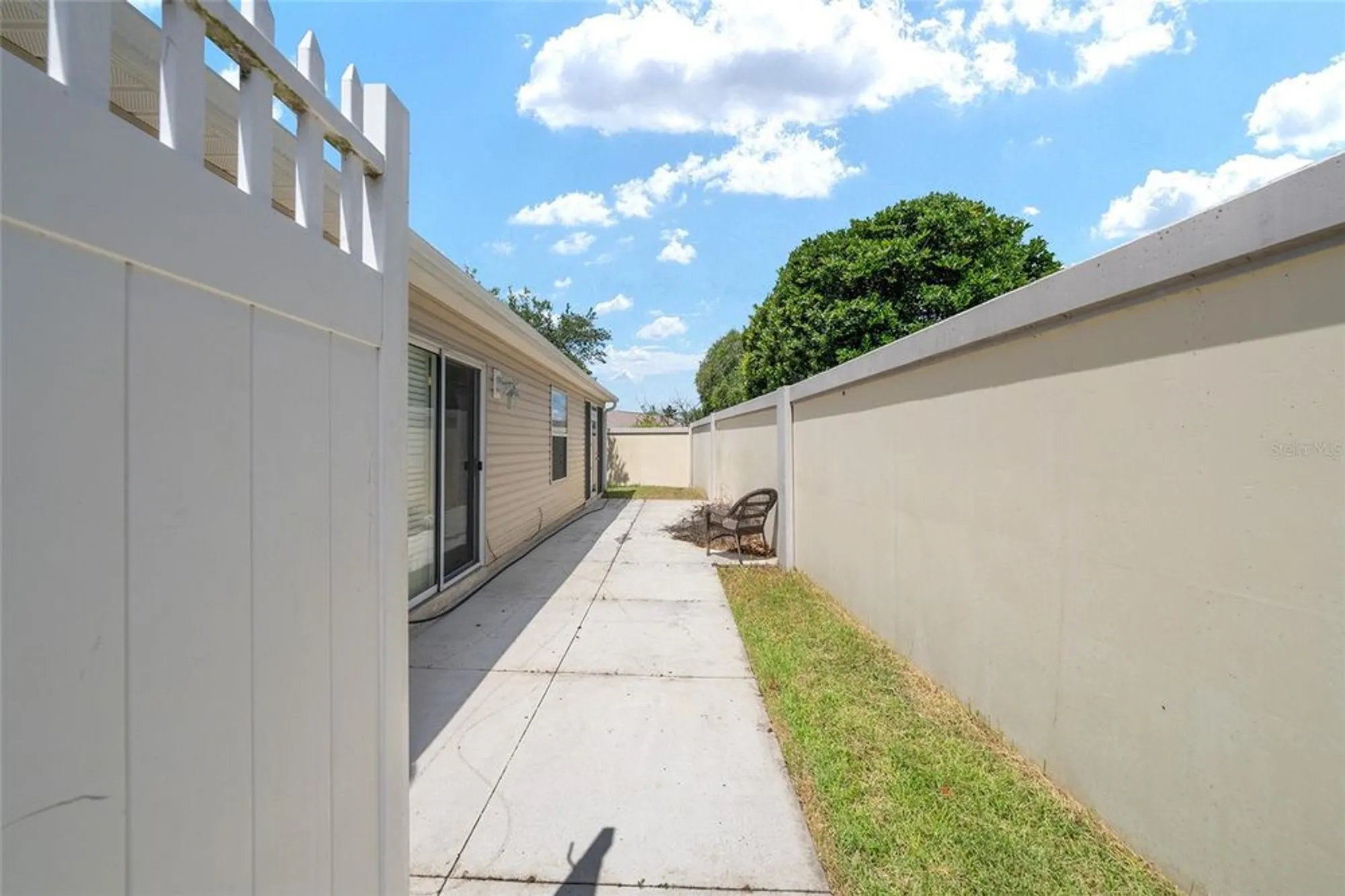 Property Slideshow image 4 of 28 | 1410 natalie ln, The Villages, FL, 32162