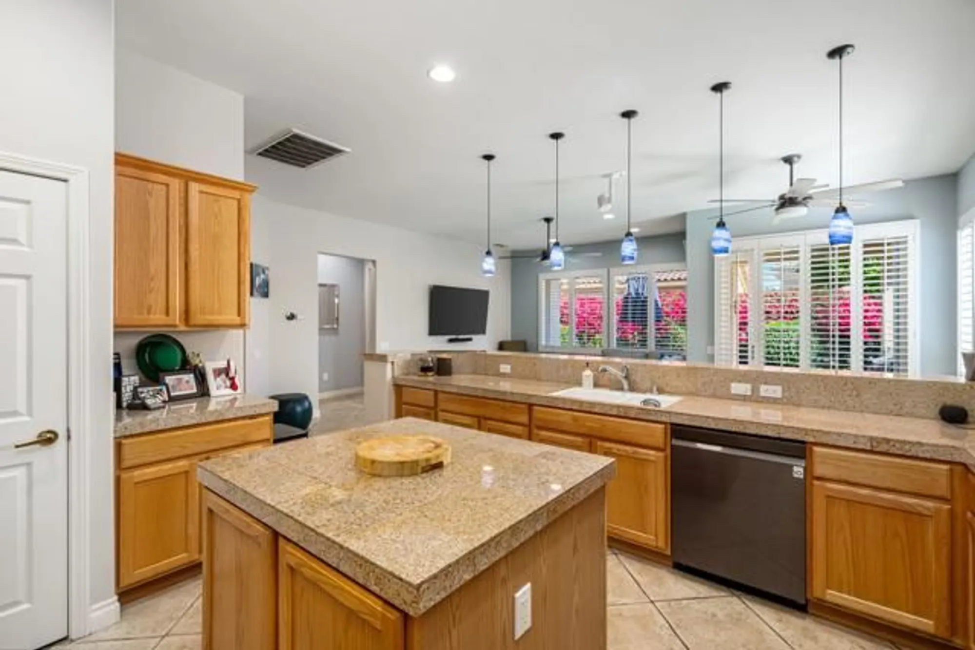 Property Slideshow image 22 of 43 | 44110 royal troon dr, Indio, CA, 92201