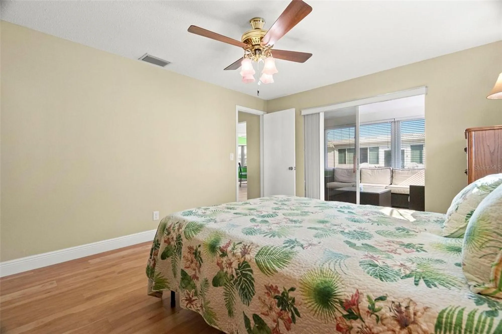 Property Slideshow image 15 of 42 | 10033 37th way n # 3, Pinellas Park, FL, 33782