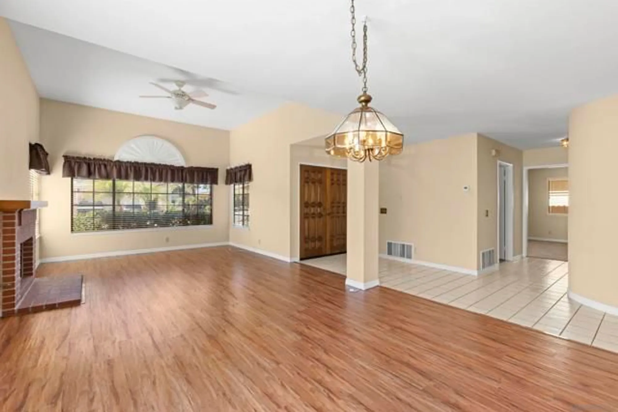 Property Slideshow image 9 of 38 | 13060 avenida marbella, San Diego, CA, 92128