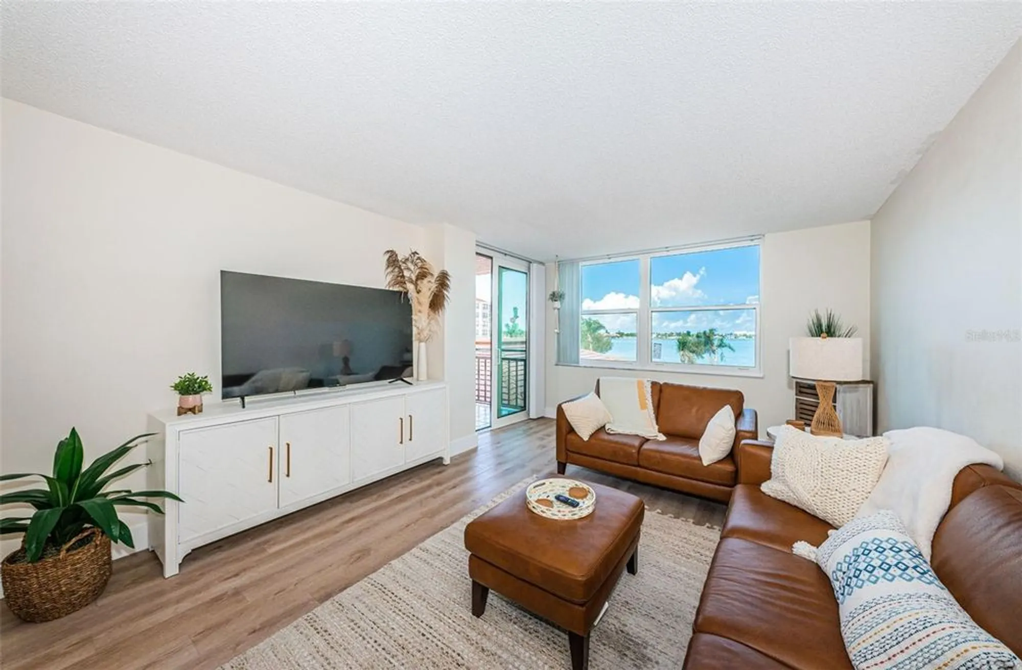 Property Slideshow image 18 of 50 | 6177 sun blvd apt 307, Saint Petersburg, FL, 33715