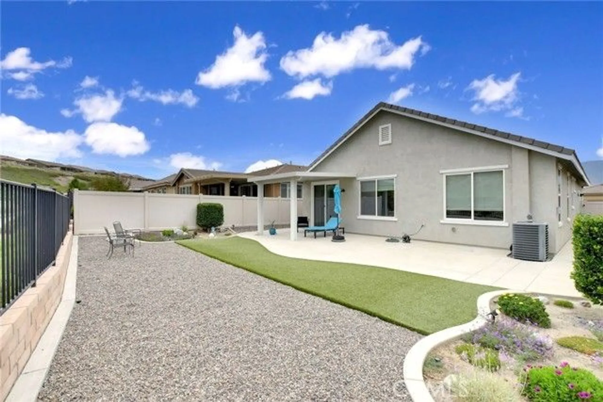 Property Slideshow image 31 of 32 | 383 song bird, Beaumont, CA, 92223