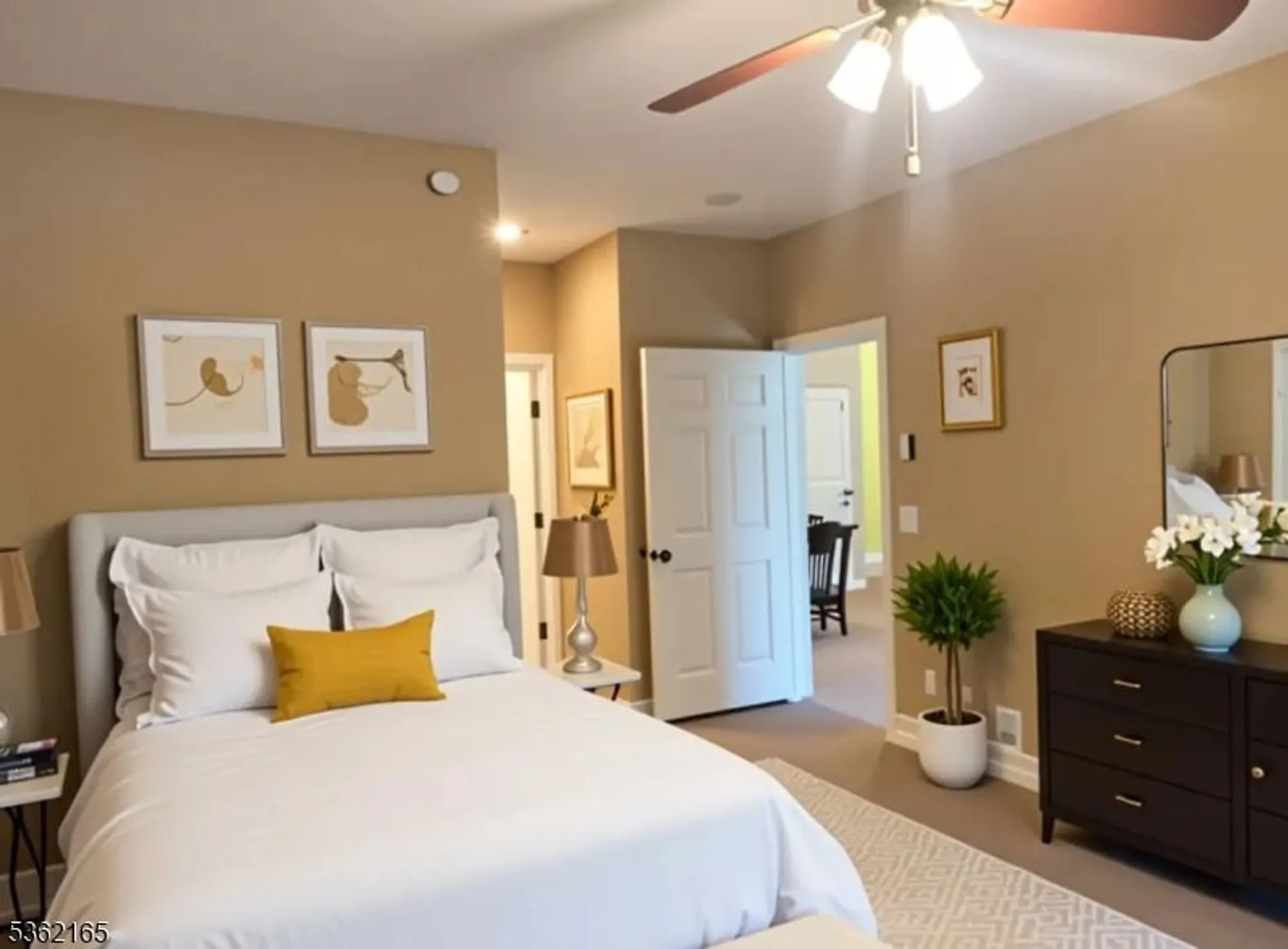 Property Slideshow image 4 of 22 | 5017 brookfield glen dr # 17, Belvidere, NJ, 07823