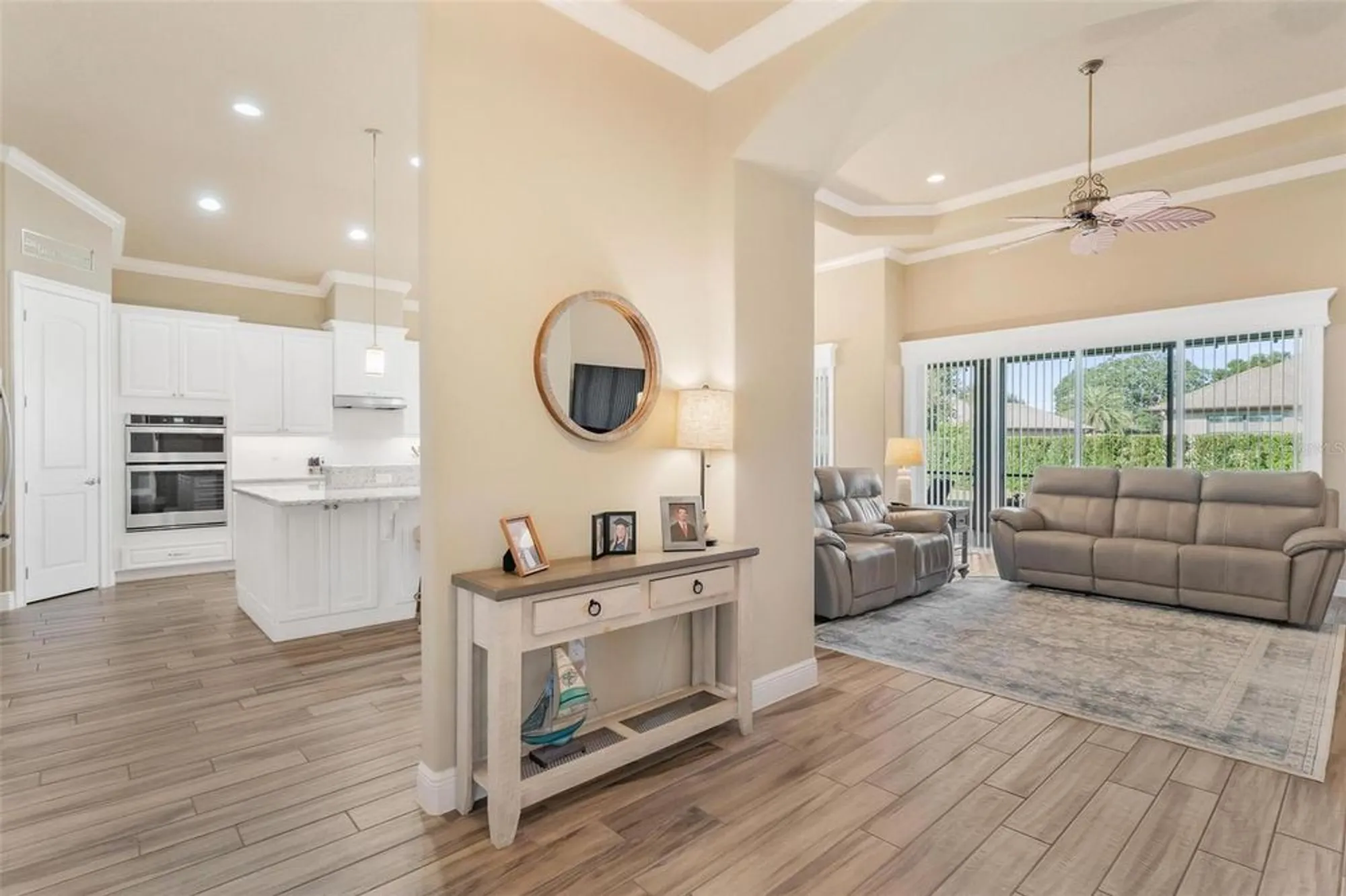 Property Slideshow image 7 of 46 | 39517 hillrise ln, Lady Lake, FL, 32159