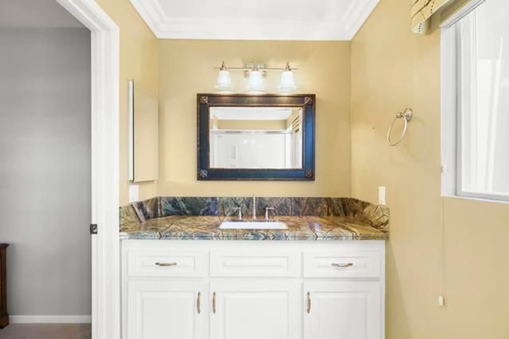 Property Slideshow image 29 of 58 | 1057 ridge heights dr, Fallbrook, CA, 92028