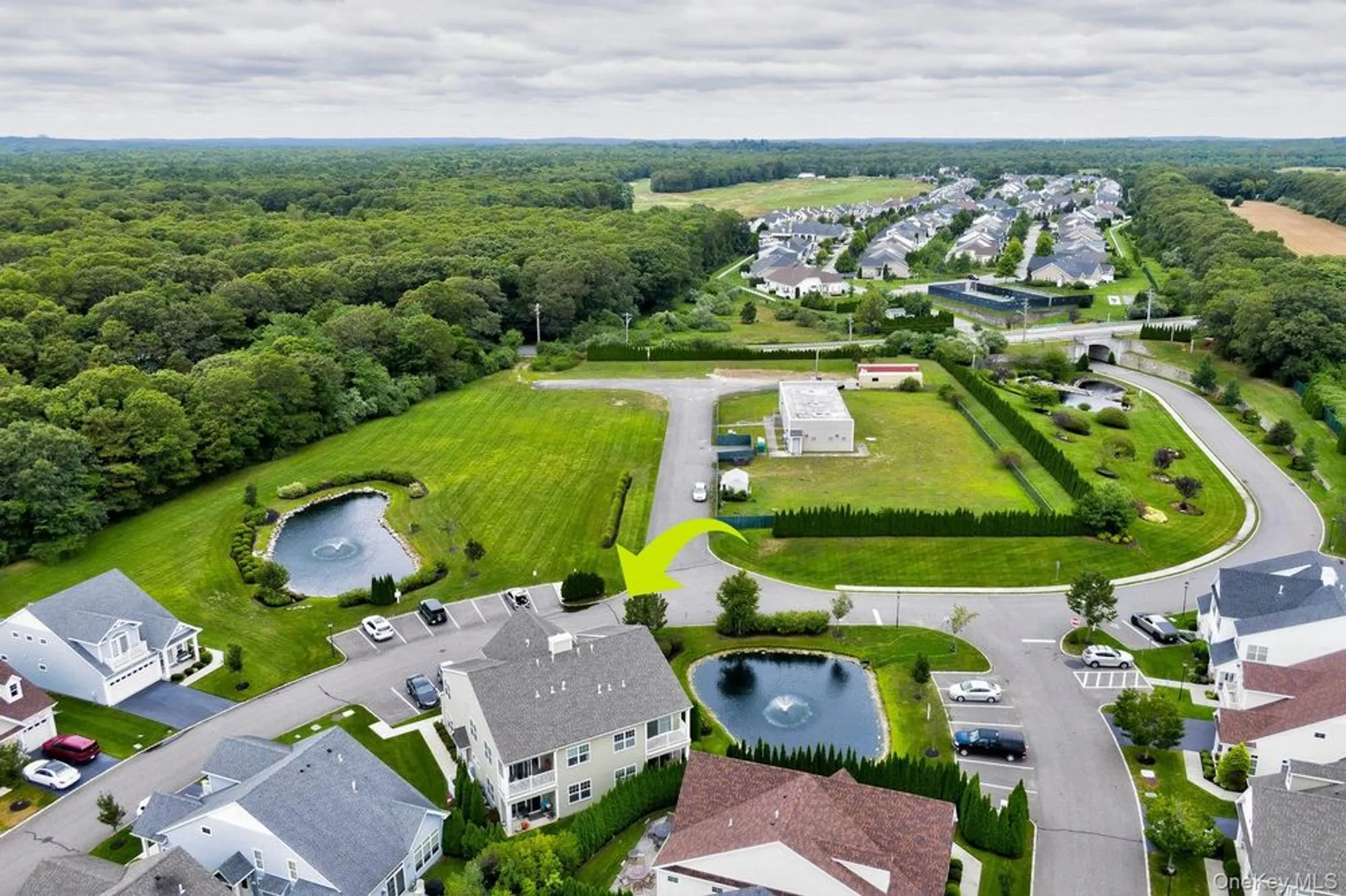 Property Slideshow image 34 of 40 | 279 augusta dr, Medford, NY, 11763