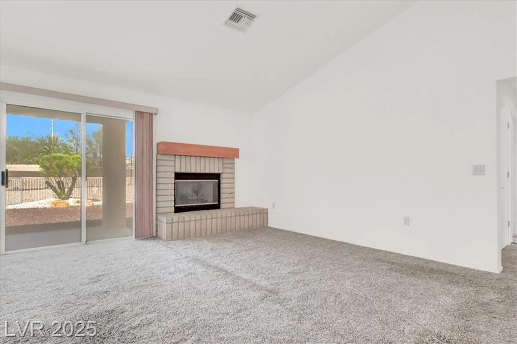 Property Slideshow image 14 of 43 | 3109 goodnews ct, Las Vegas, NV, 89134