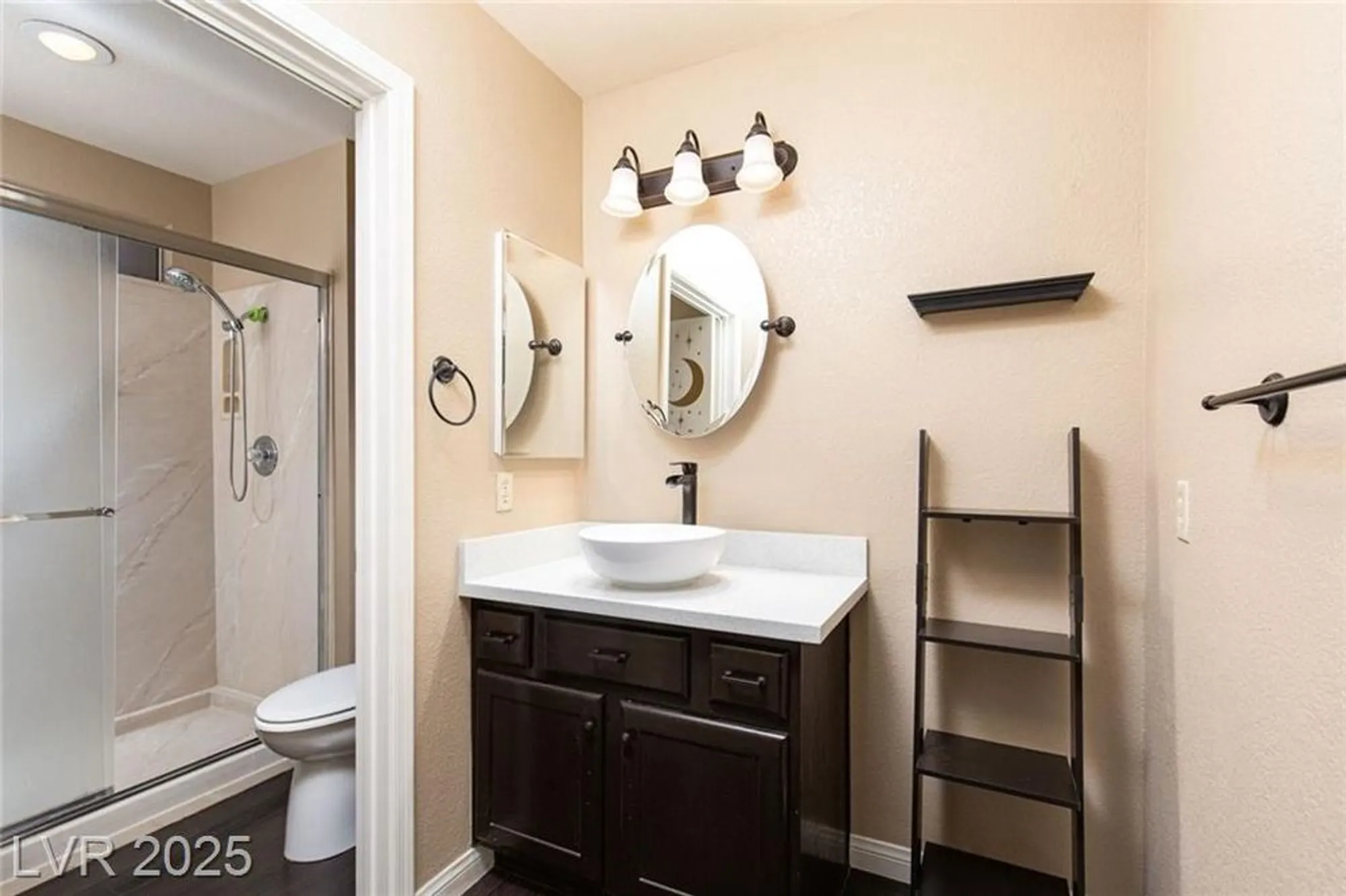 Property Slideshow image 12 of 33 | 9705 blue bell dr, Las Vegas, NV, 89134