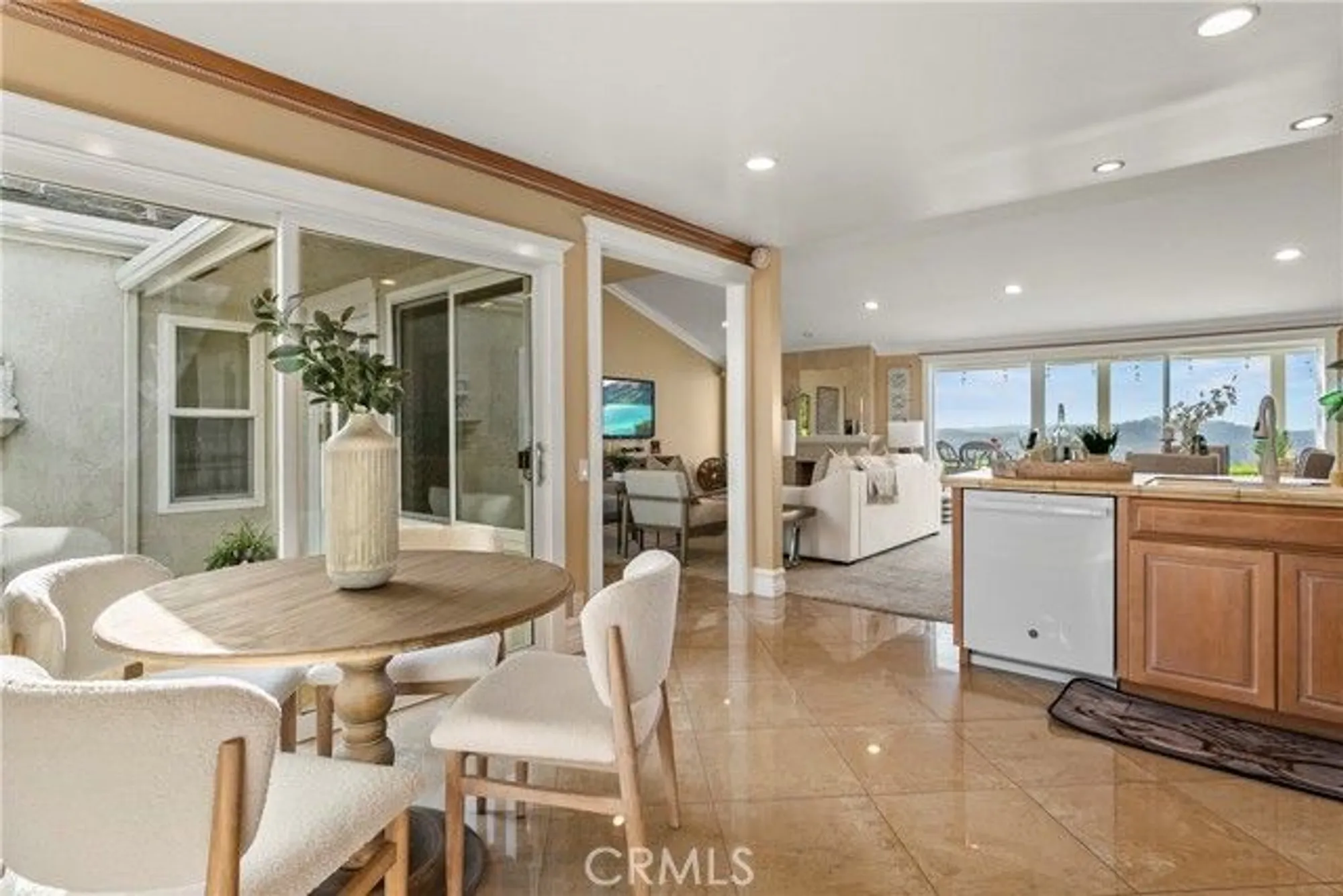 Property Slideshow image 16 of 64 | 22841 veranada rd, Laguna Niguel, CA, 92677