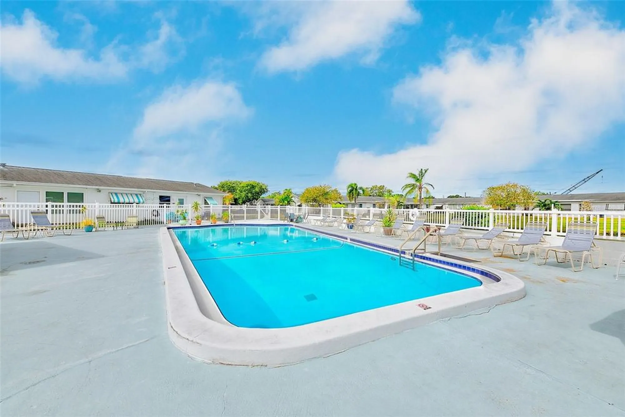 Property Slideshow image 27 of 32 | 4995 trillium ct, Pinellas Park, FL, 33782