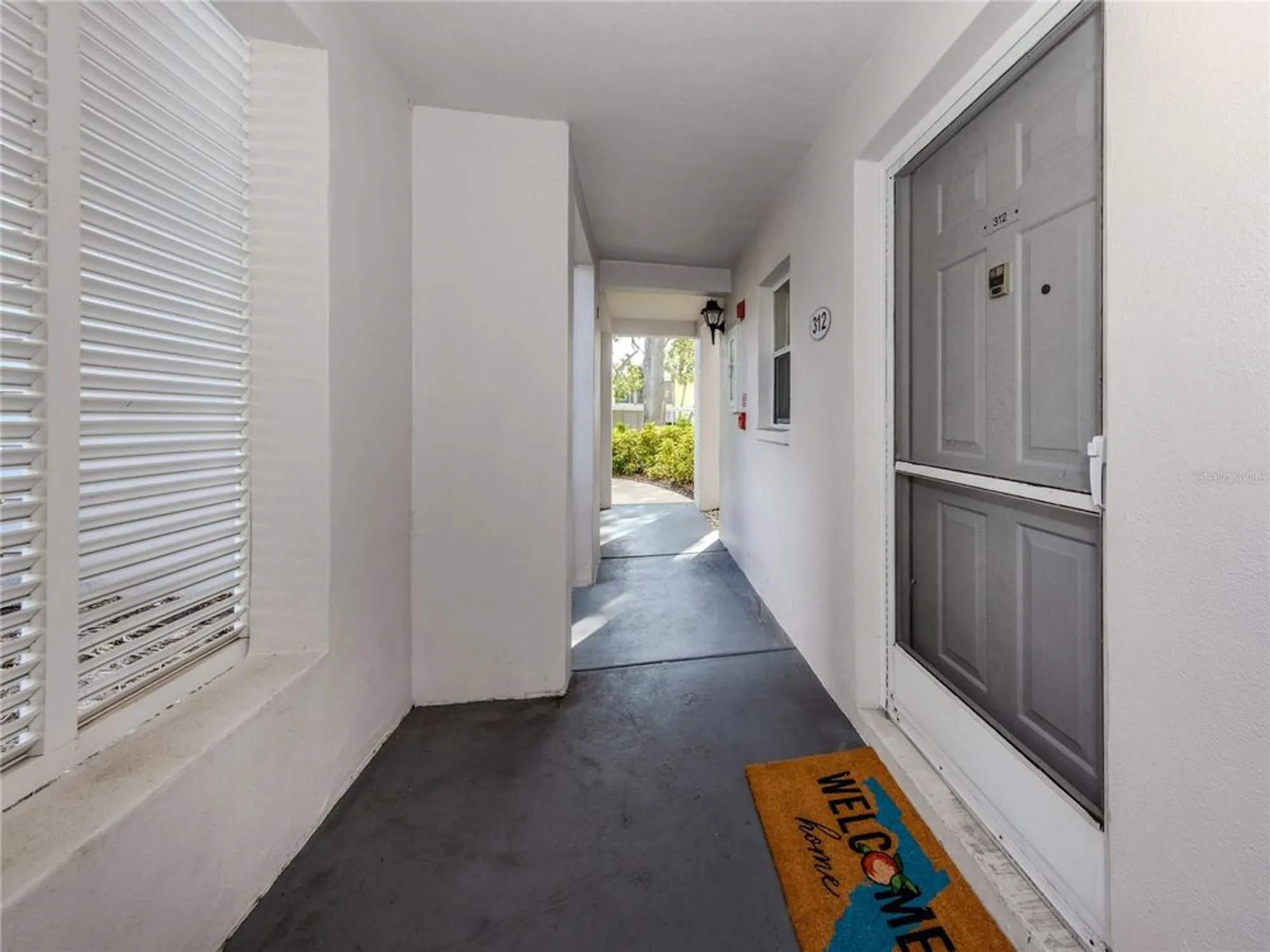 Property Slideshow image 3 of 68 | 437 cerromar ln unit 312, Venice, FL, 34293