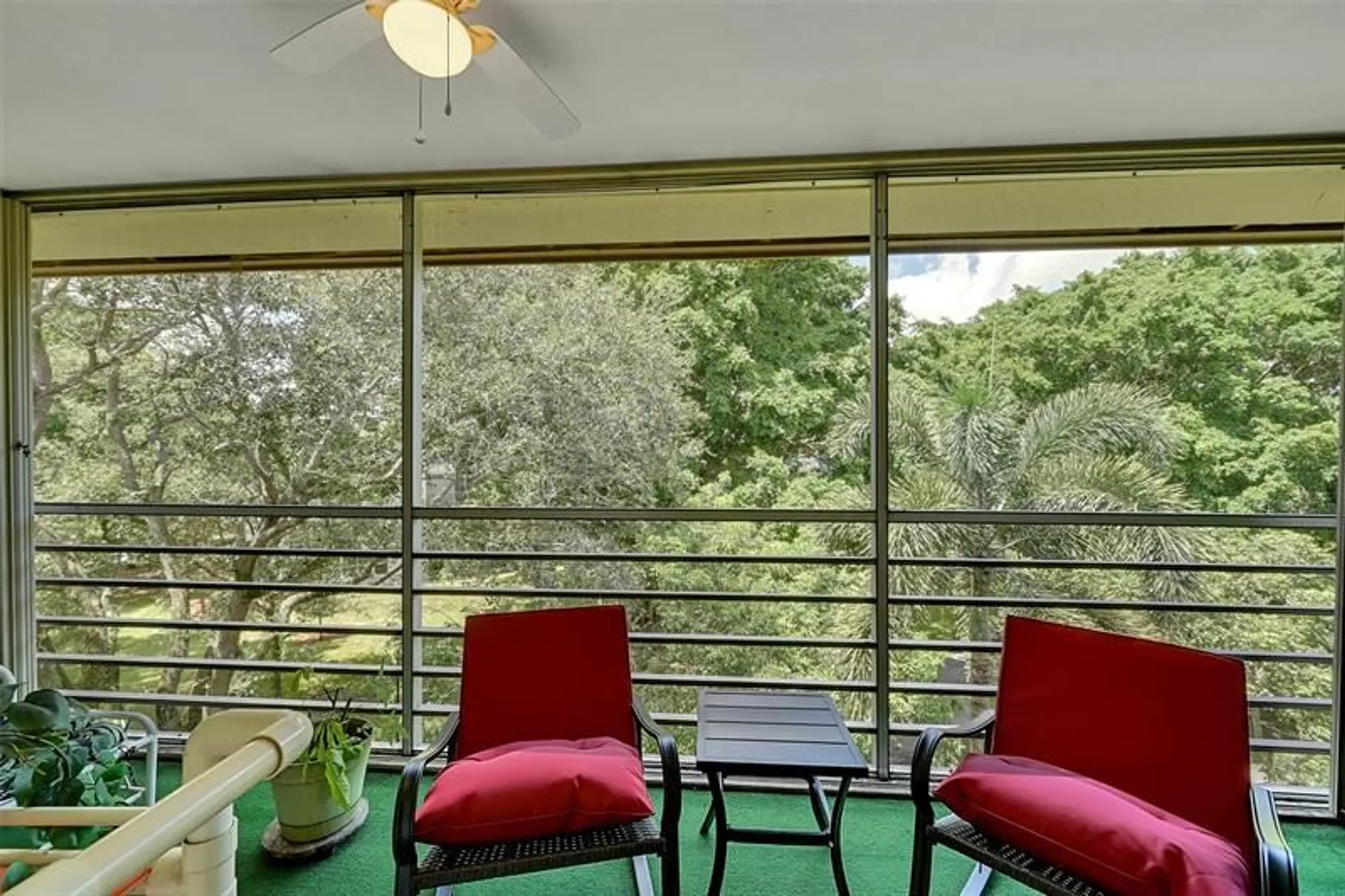 Property Slideshow image 6 of 44 | 2403 antigua cir c4, Coconut Creek, FL, 33066