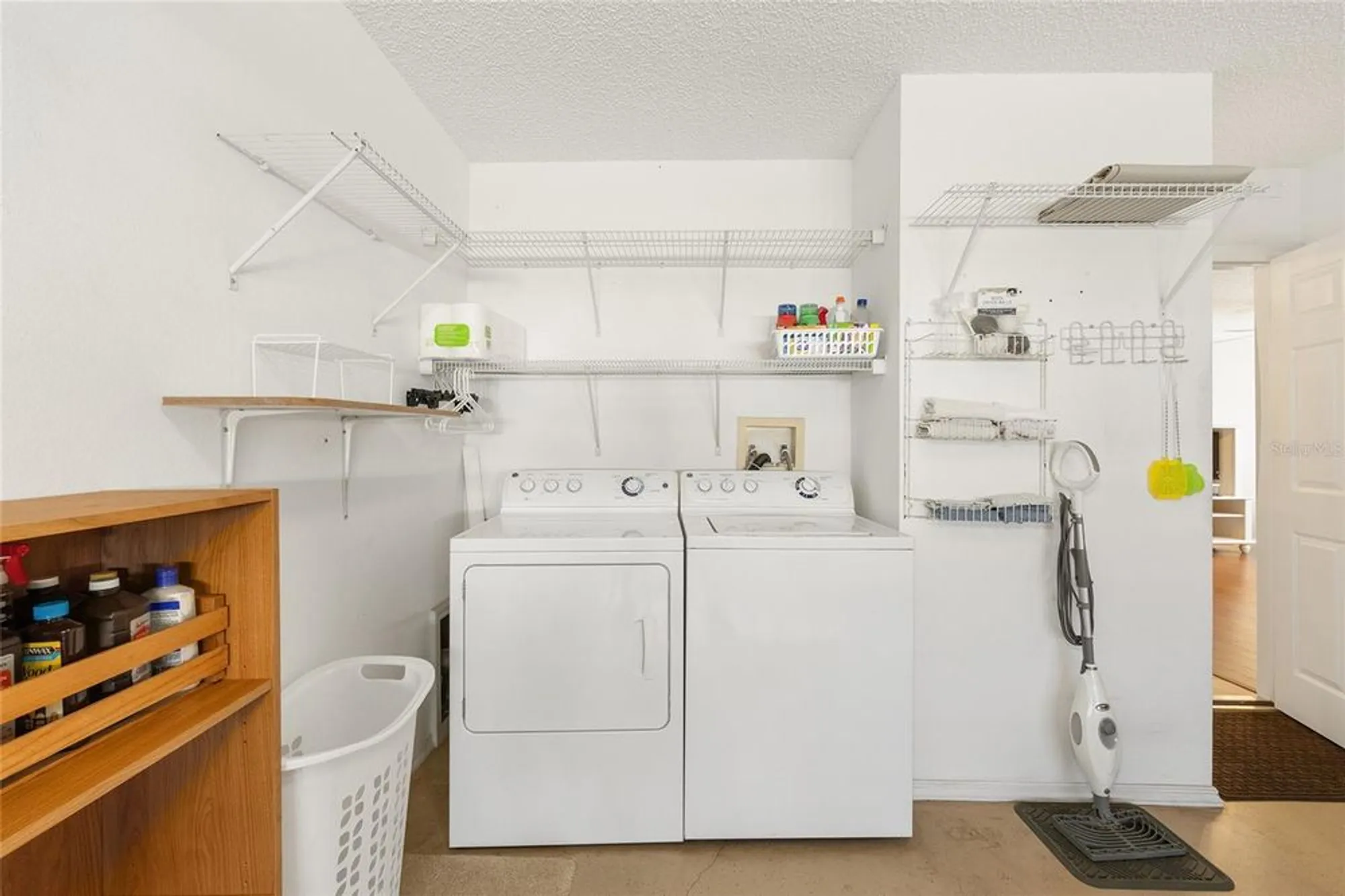 Property Slideshow image 32 of 43 | 16894 se 94th sunnybrook cir, The Villages, FL, 32162