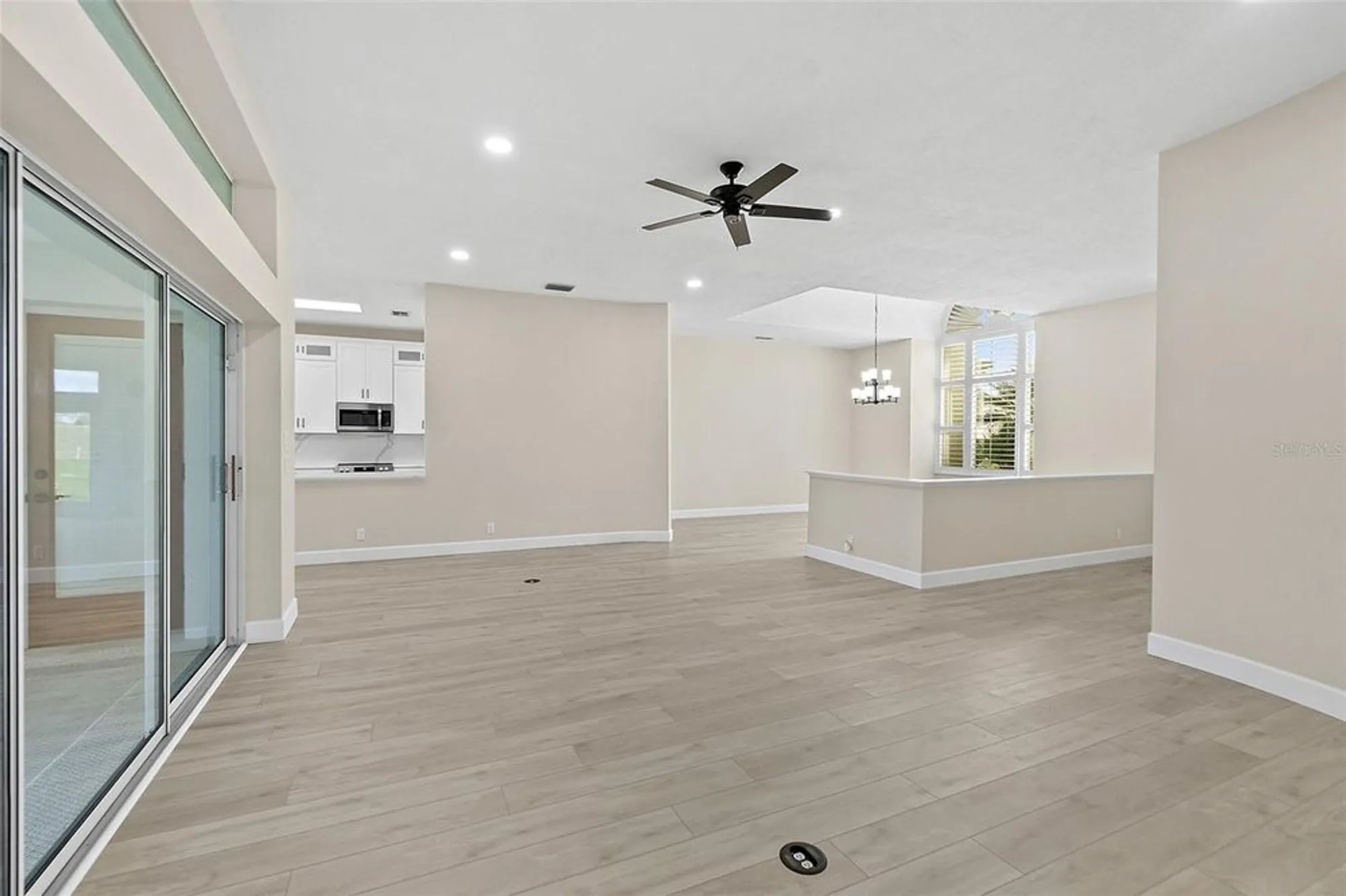 Property Slideshow image 9 of 56 | 38 kingsley cir, Ormond Beach, FL, 32174