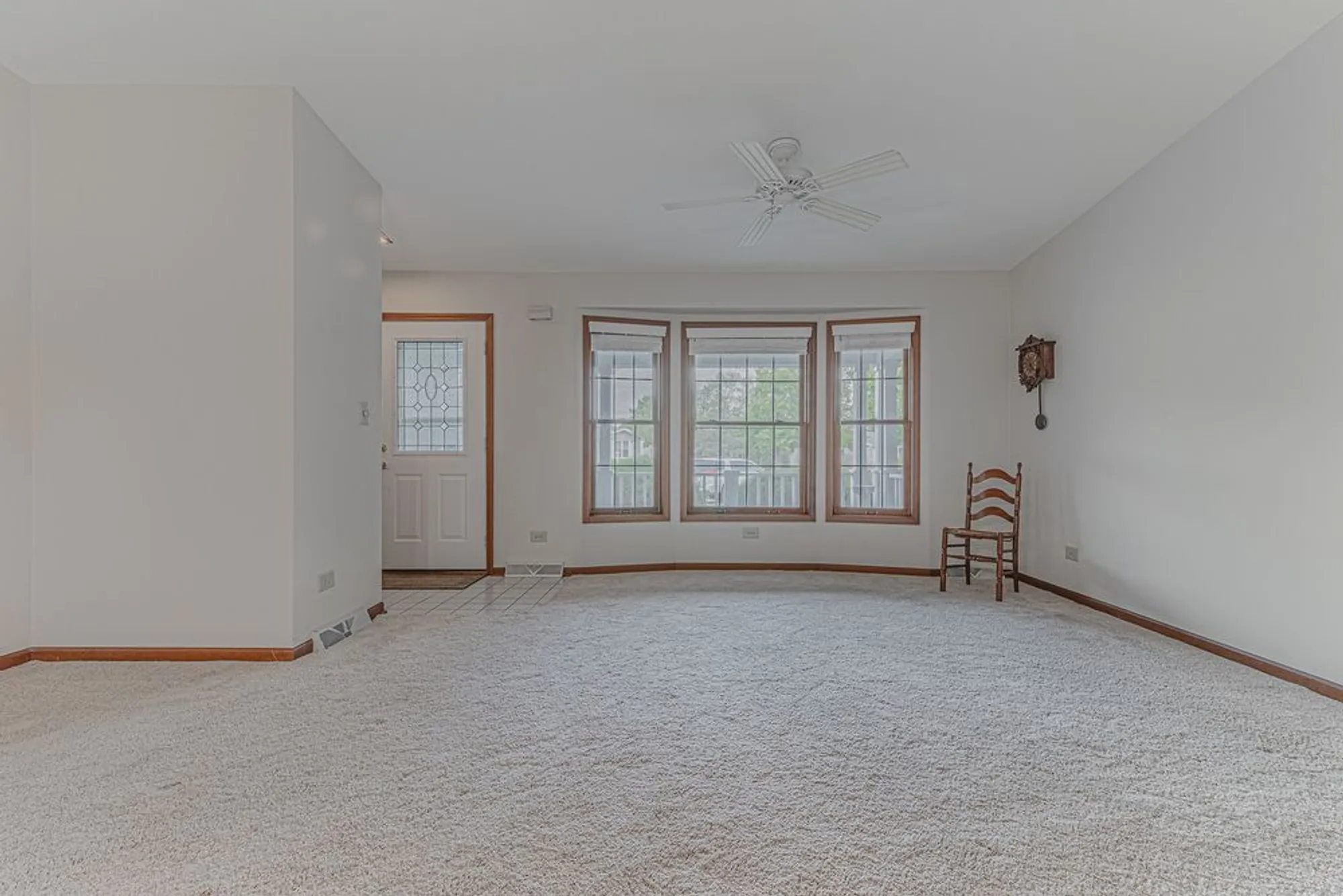 Property Slideshow image 18 of 41 | 9 derby ct, Grayslake, IL, 60030