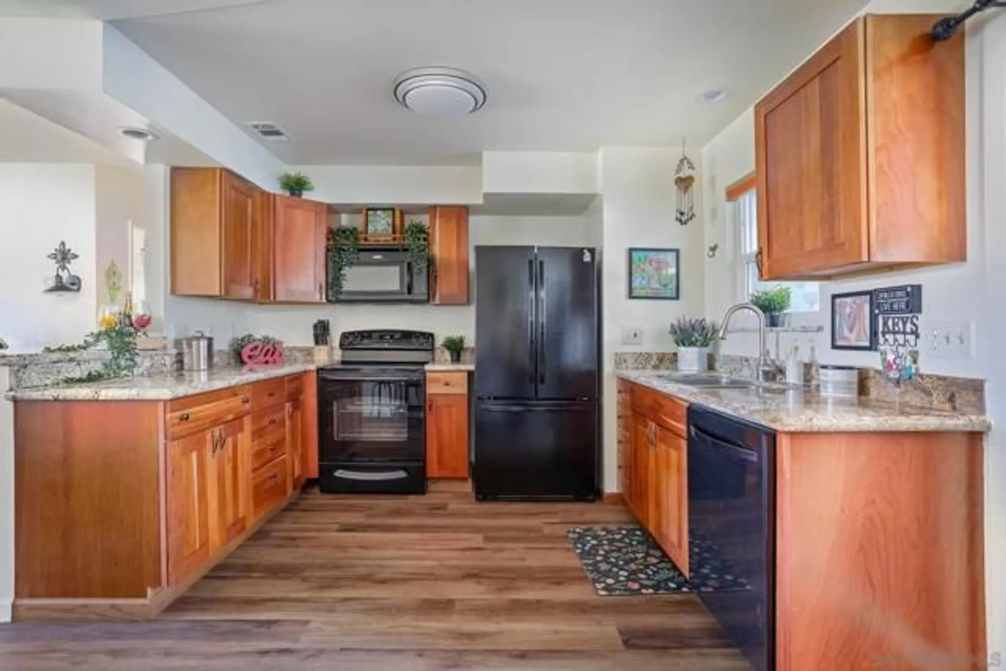 Property Slideshow image 6 of 24 | 3577 pear blossom ave, Oceanside, CA, 92057