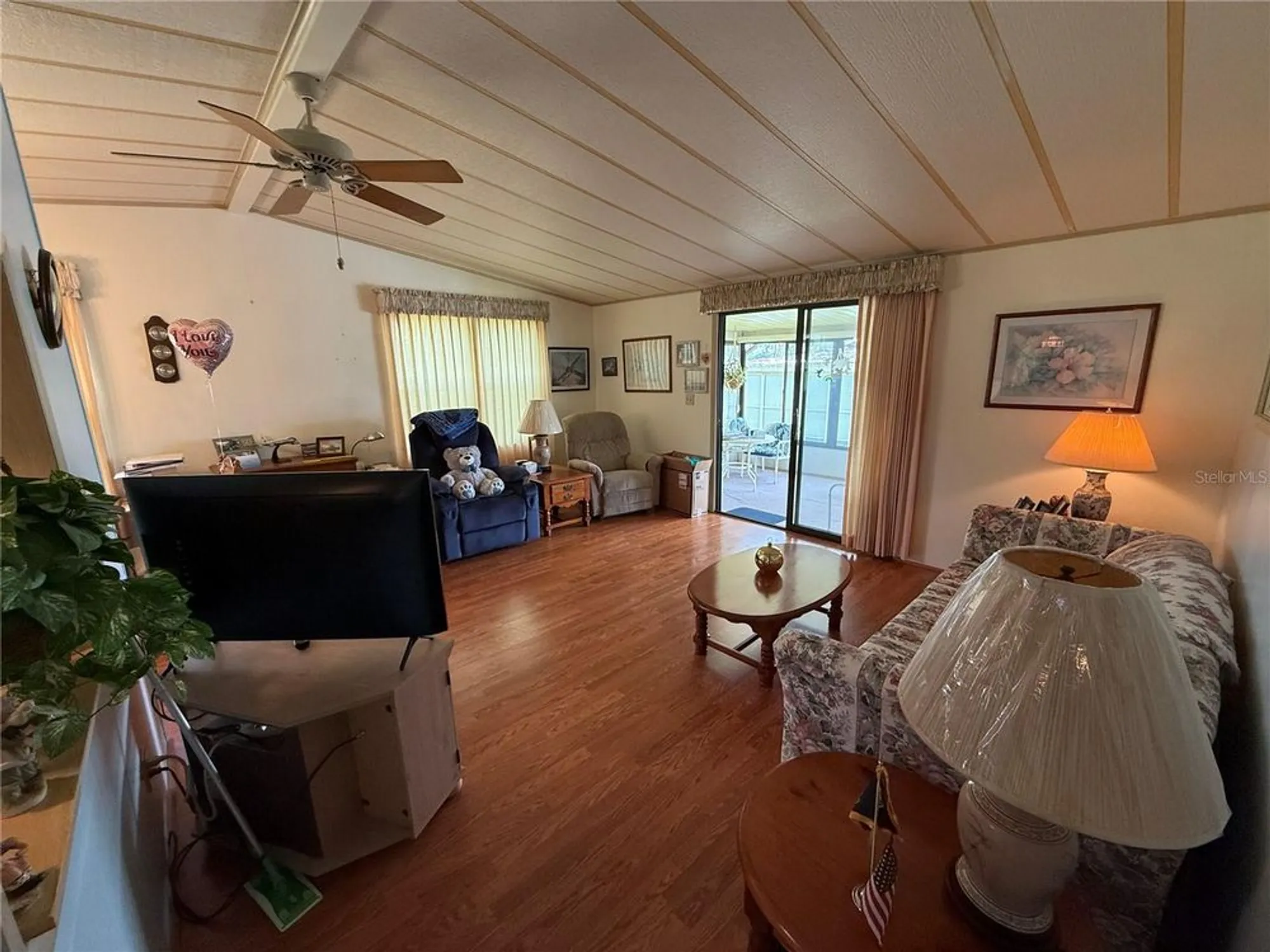 Property Slideshow image 3 of 20 | 1532 w schwartz blvd, Lady Lake, FL, 32159