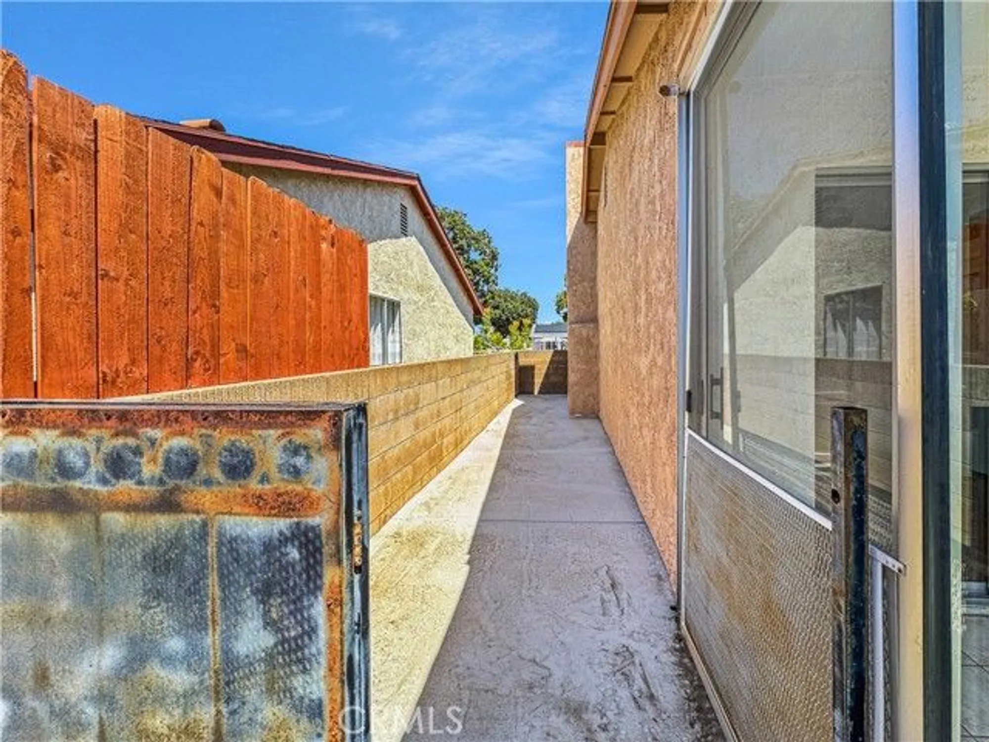 Property Slideshow image 18 of 22 | 2216 el toro cir, Hemet, CA, 92545