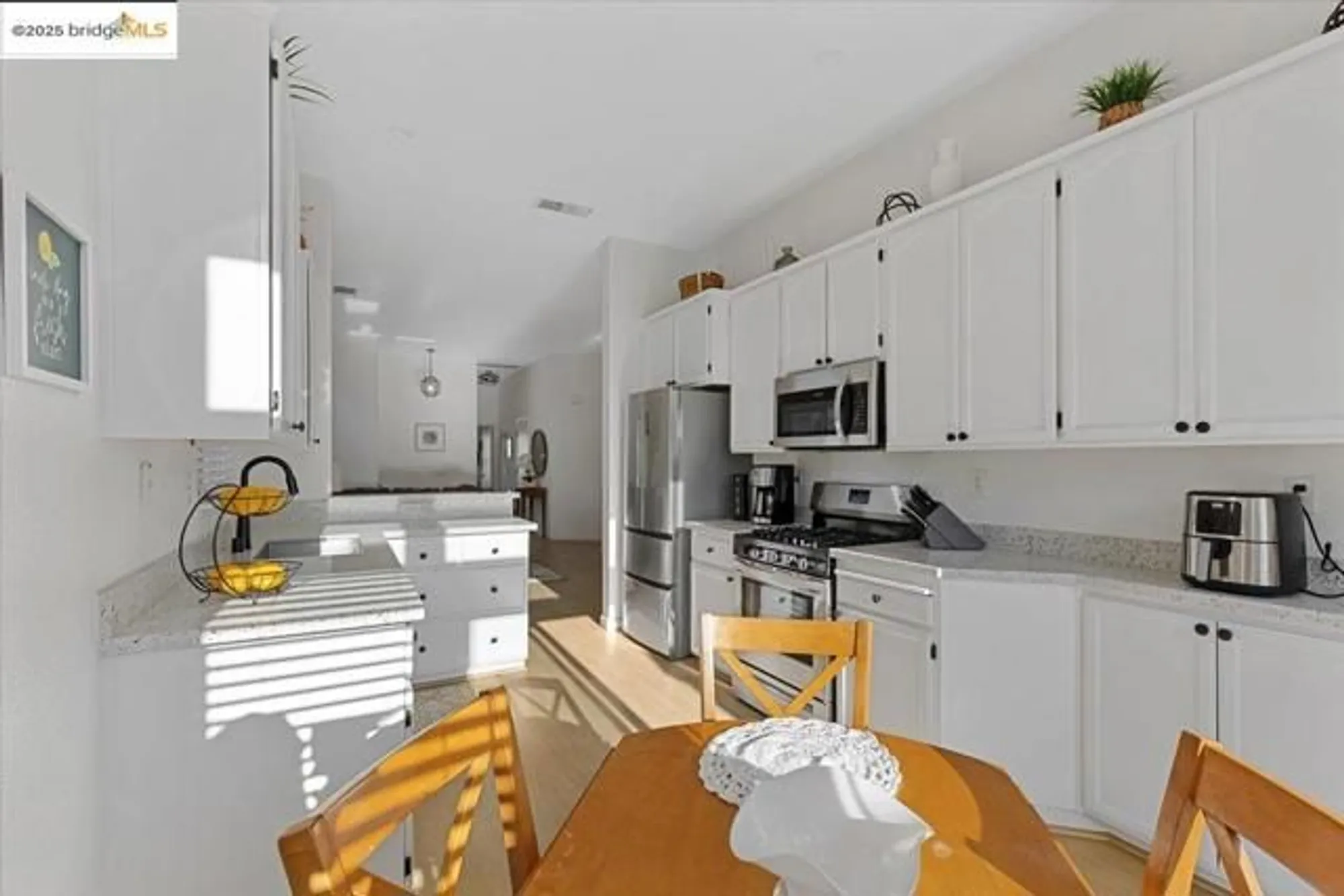 Property Slideshow image 24 of 43 | 308 upton pyne dr, Brentwood, CA, 94513