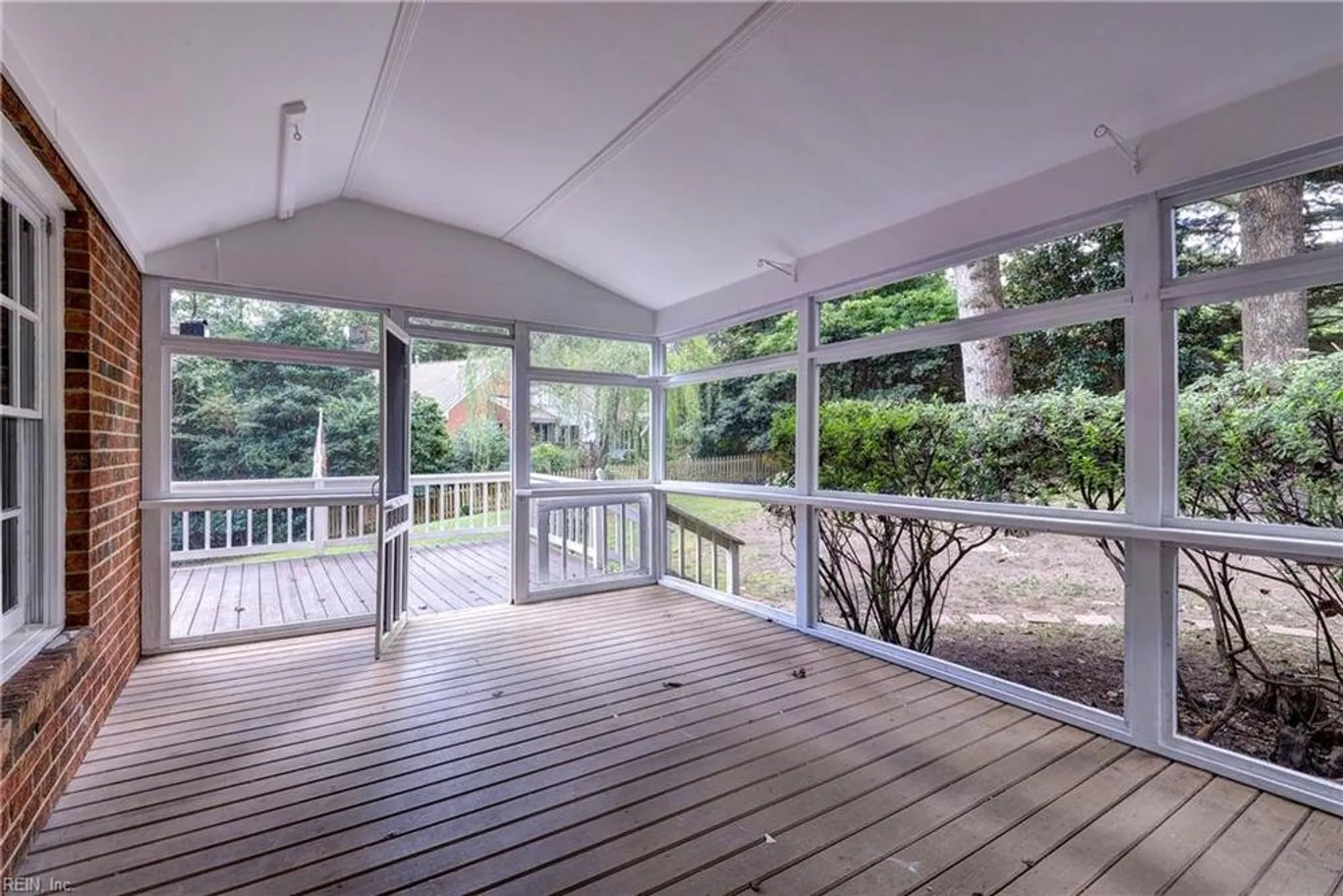 Property Slideshow image 29 of 45 | 136 thomas dale, Williamsburg, VA, 23185