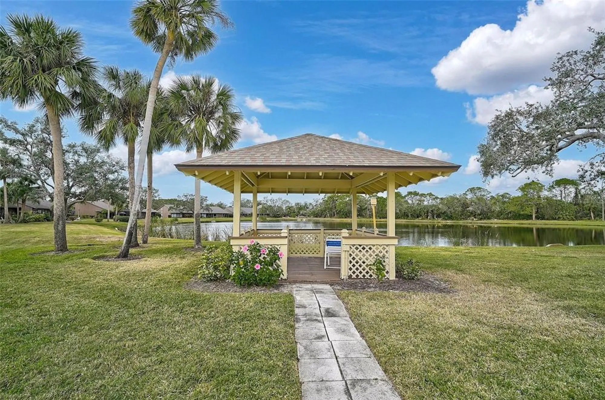 Property Slideshow image 49 of 50 | 7146 lakeside dr, Sarasota, FL, 34243