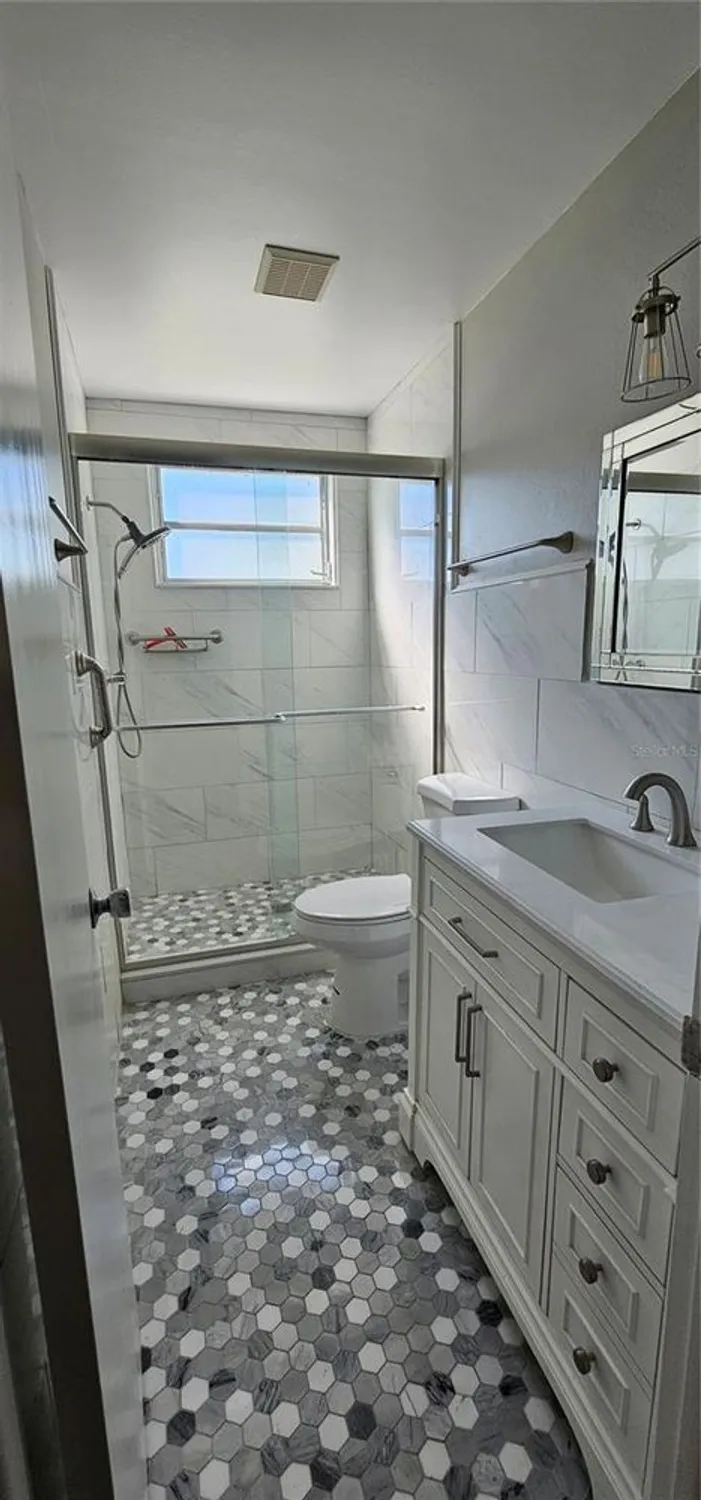 Property Slideshow image 9 of 60 | 2468 florentine way apt 26, Clearwater, FL, 33763