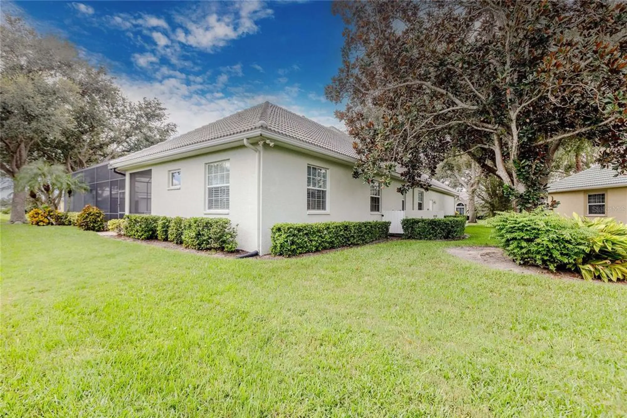 Property Slideshow image 15 of 84 | 442 tremingham way, Venice, FL, 34293